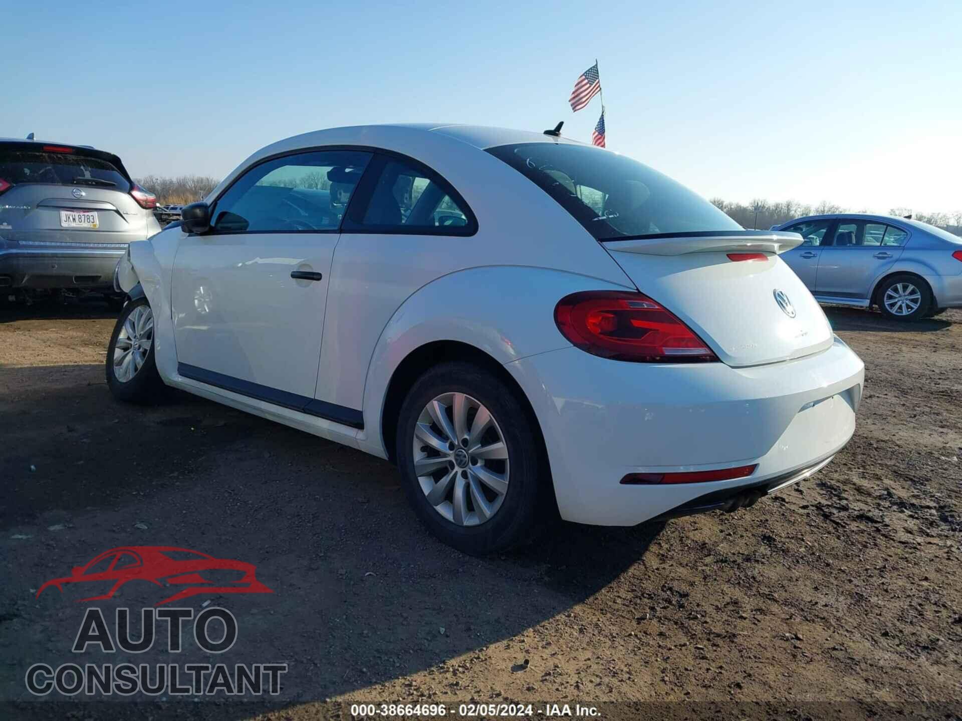 VOLKSWAGEN BEETLE 2017 - 3VWF17AT8HM607309