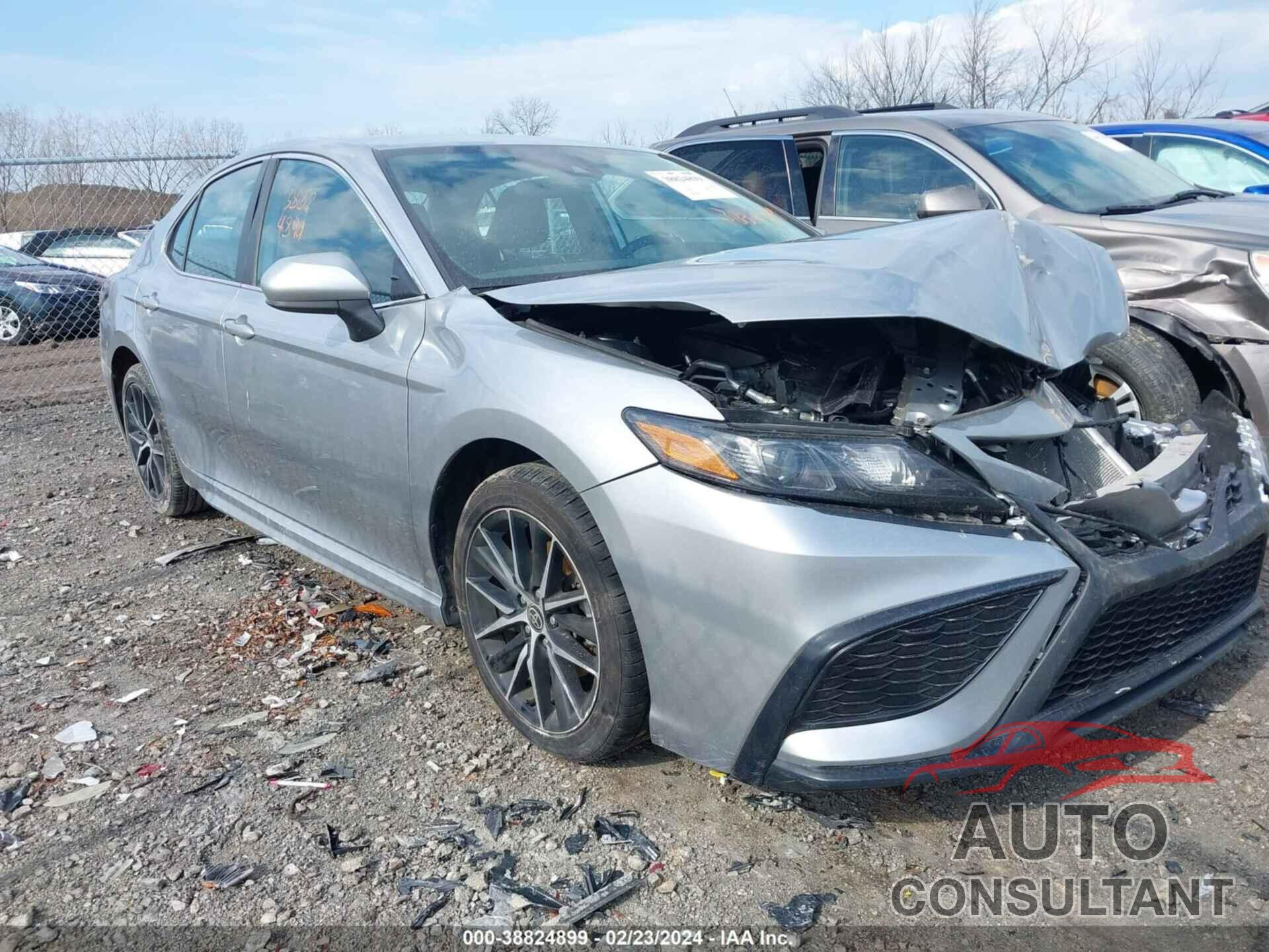 TOYOTA CAMRY 2021 - 4T1G11AK8MU512018