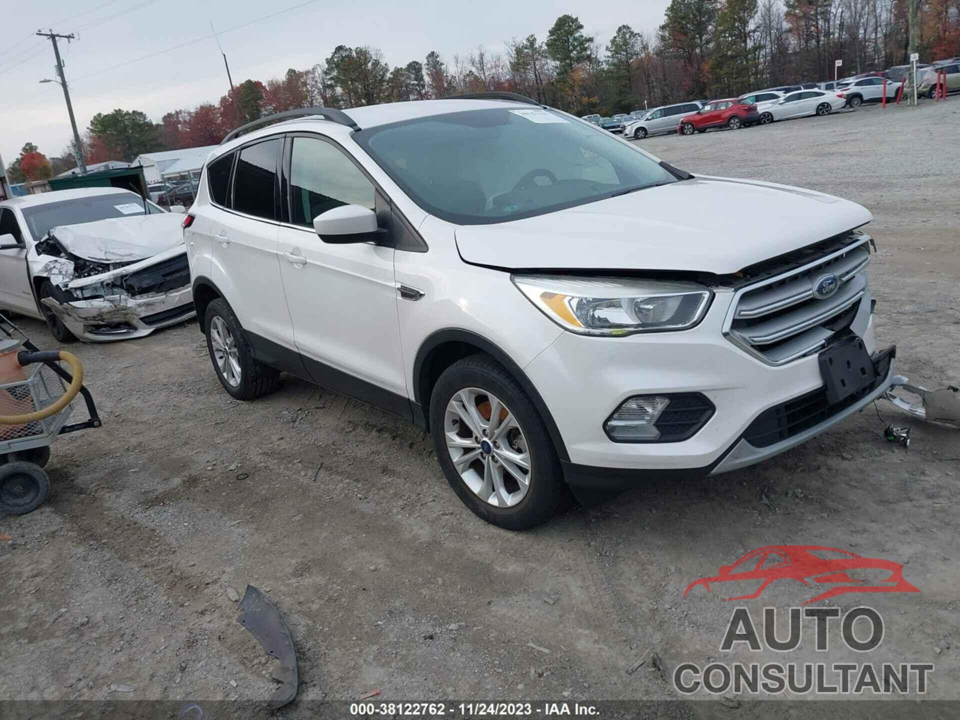 FORD ESCAPE 2018 - 1FMCU9GD9JUC27840