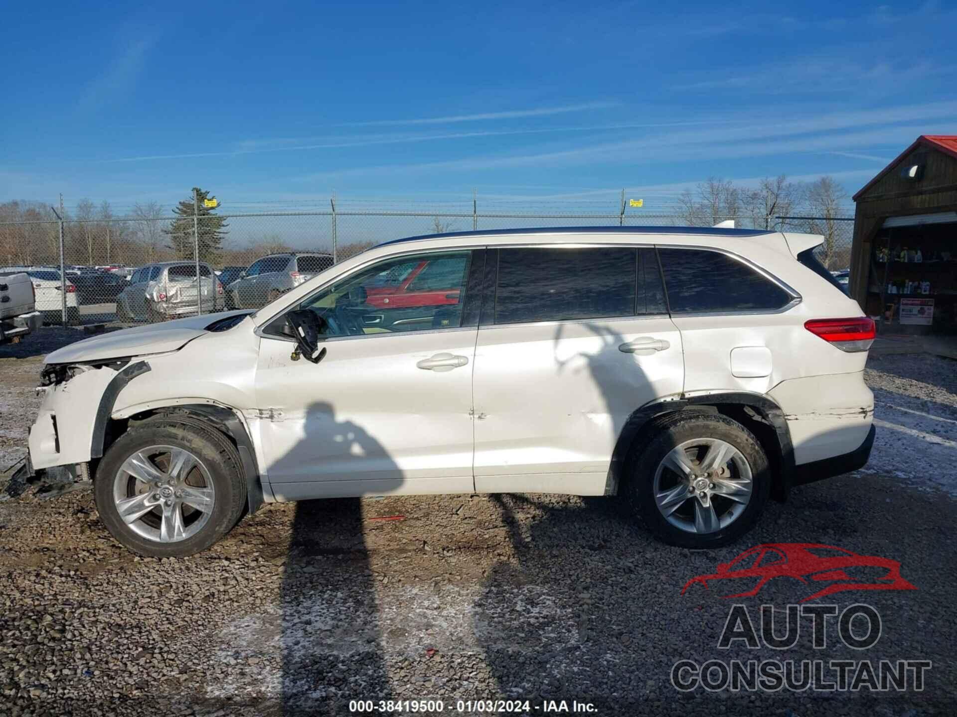 TOYOTA HIGHLANDER 2019 - 5TDDZRFH4KS927706