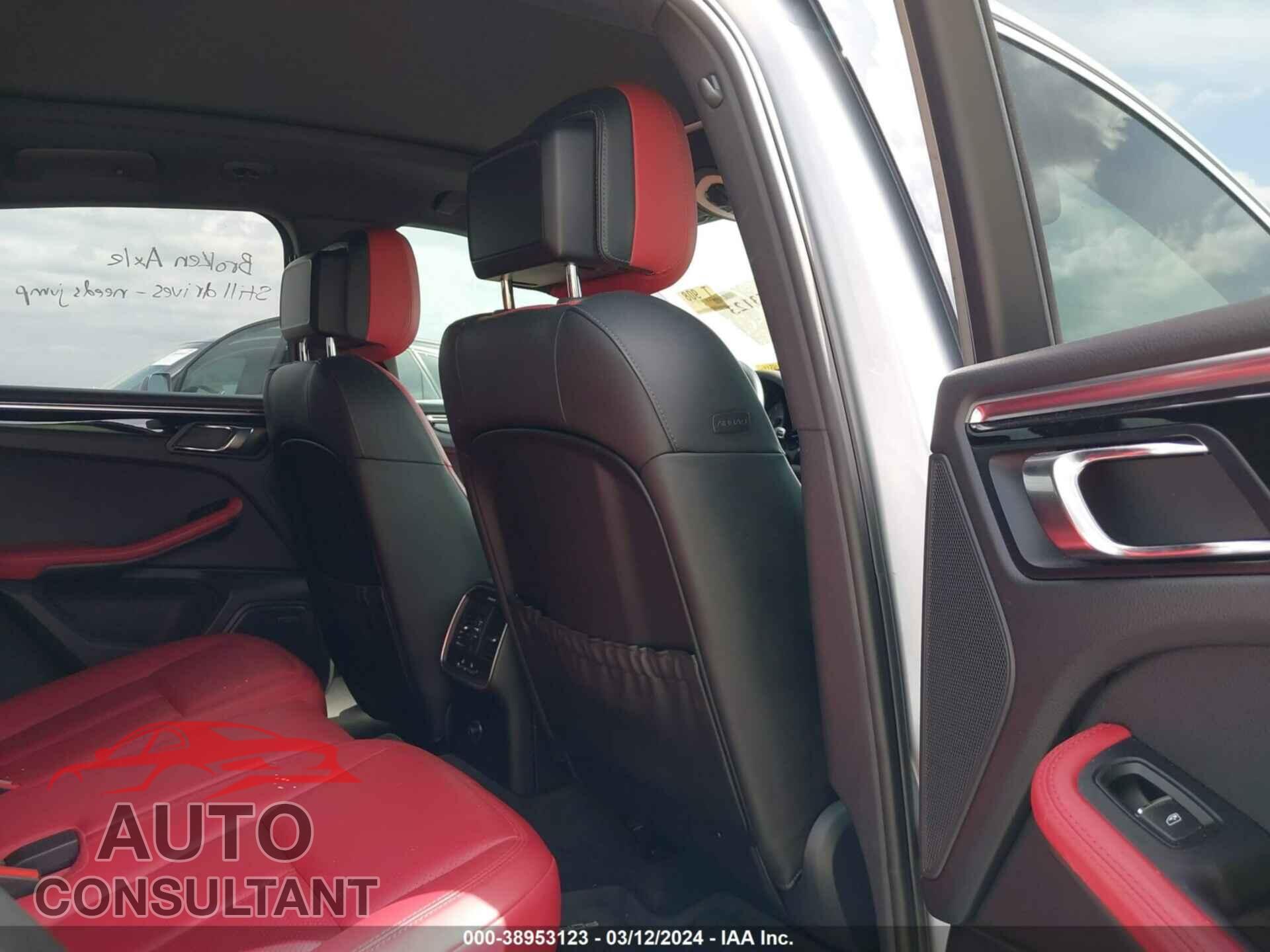 PORSCHE MACAN 2017 - WP1AB2A57HLB10072