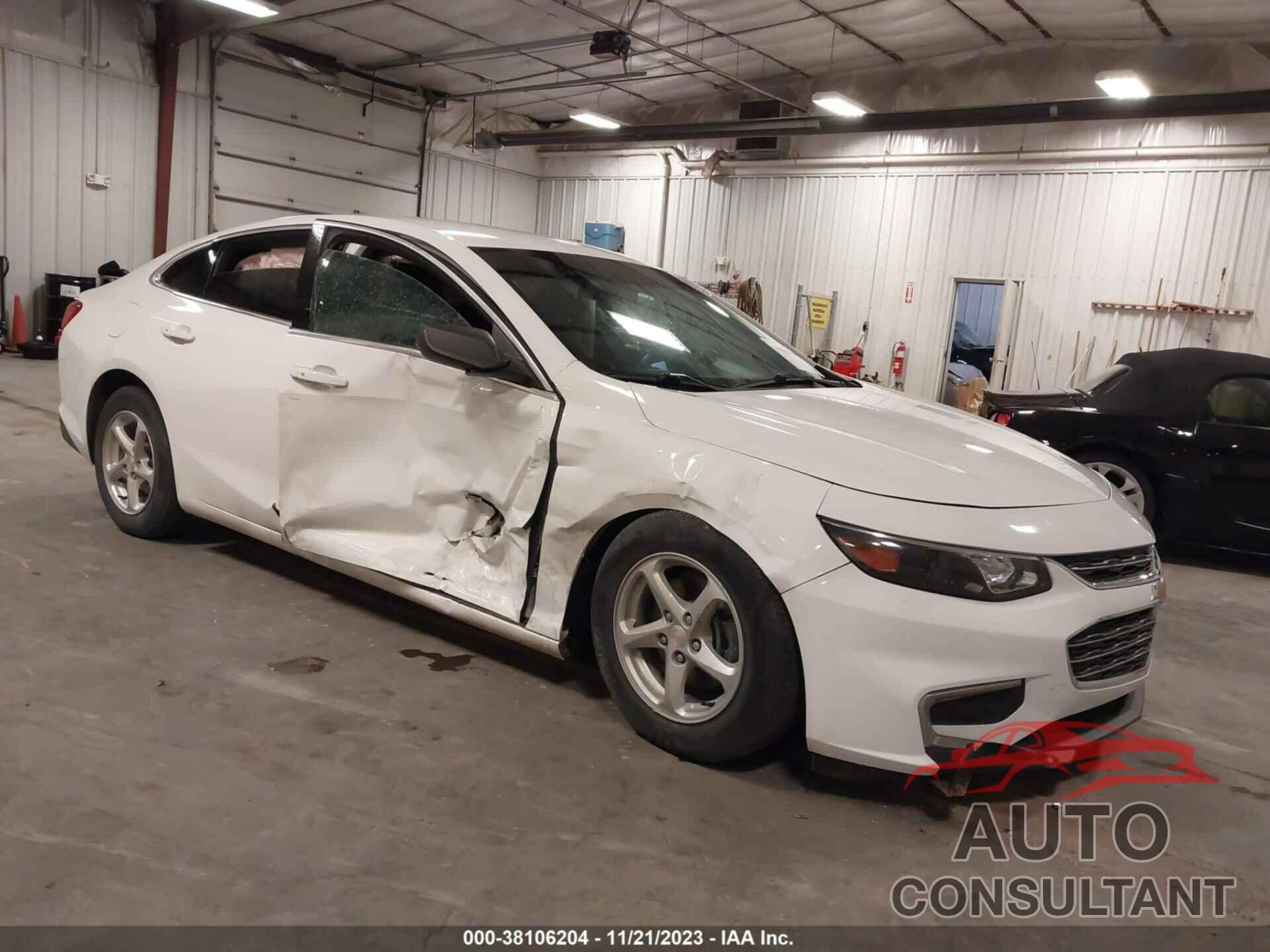 CHEVROLET MALIBU 2018 - 1G1ZB5ST1JF165035