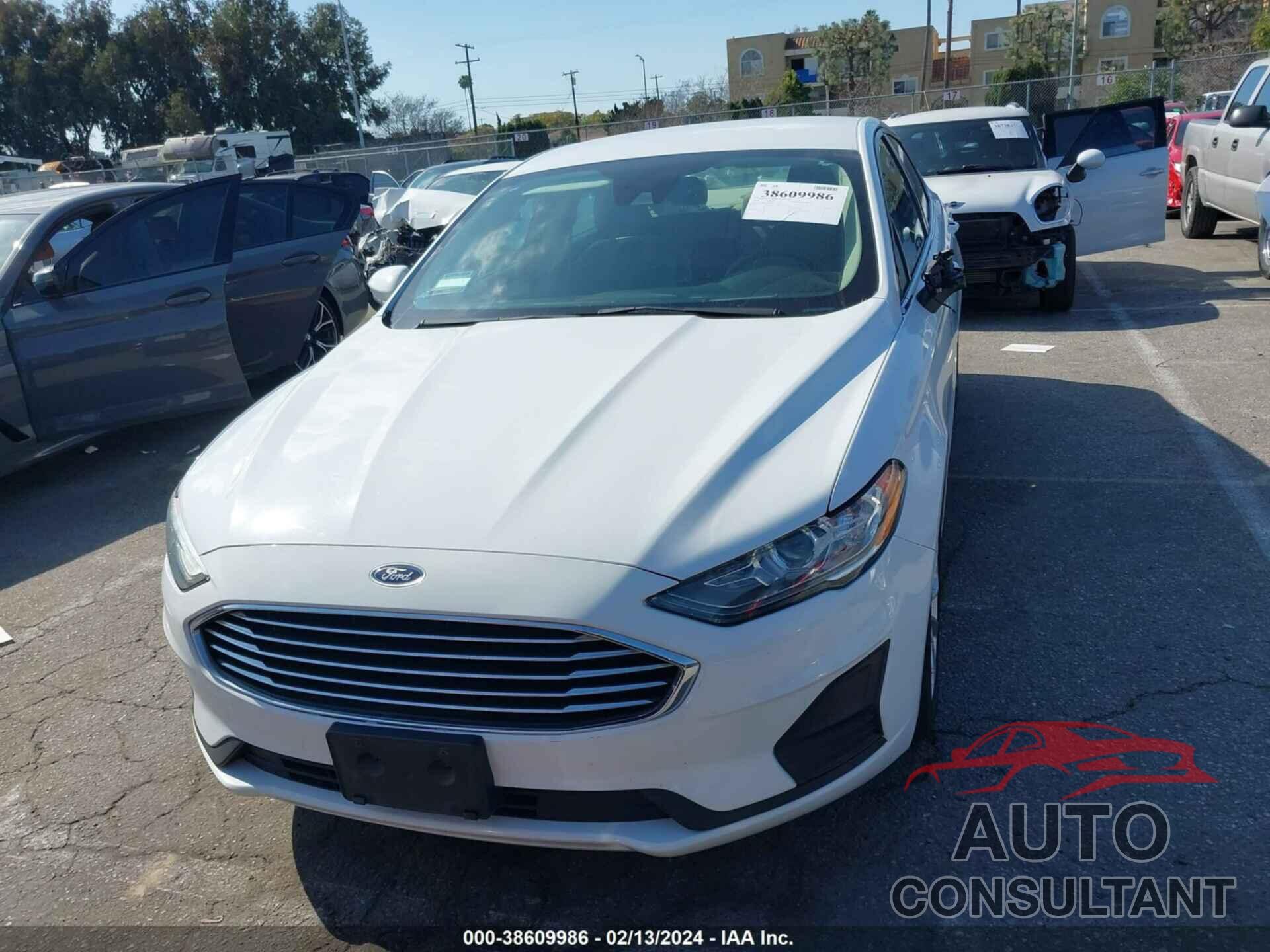 FORD FUSION HYBRID 2019 - 3FA6P0LU0KR137775