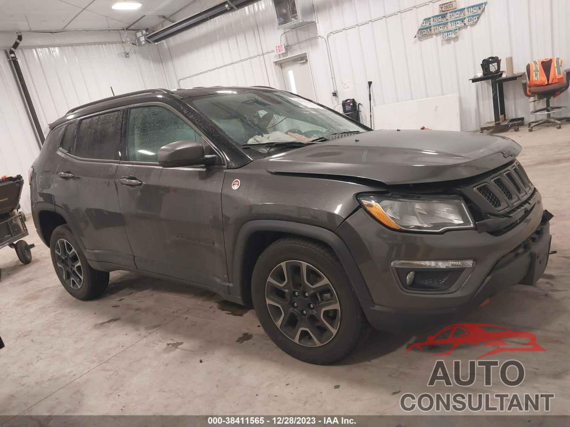 JEEP COMPASS 2018 - 3C4NJDDBXJT484852