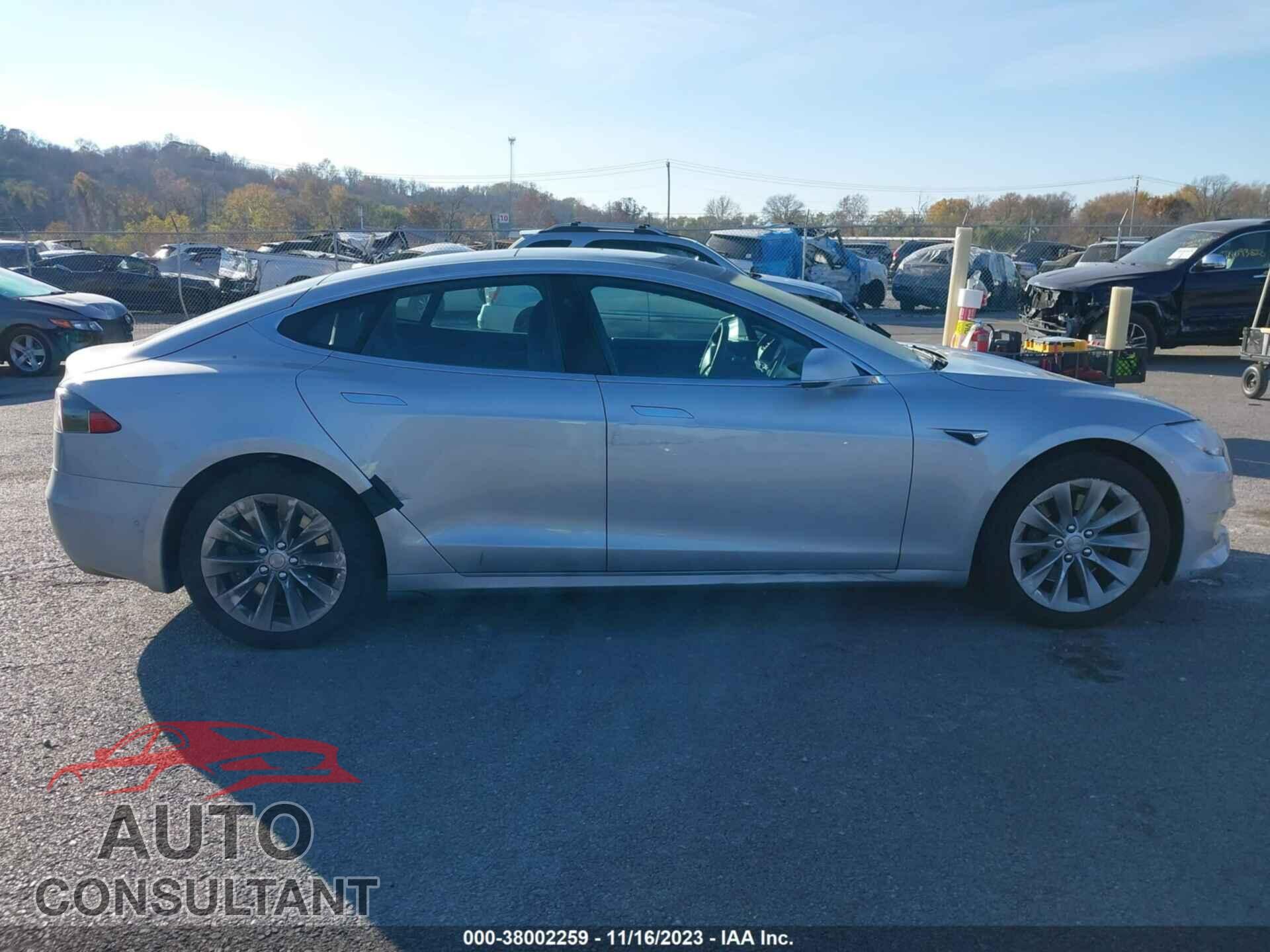 TESLA MODEL S 2018 - 5YJSA1E22JF272798