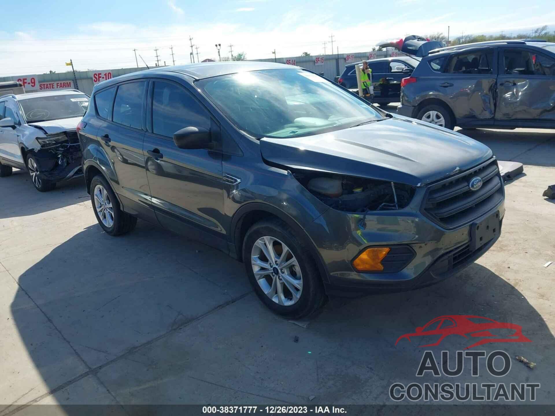 FORD ESCAPE 2019 - 1FMCU0F72KUB00159