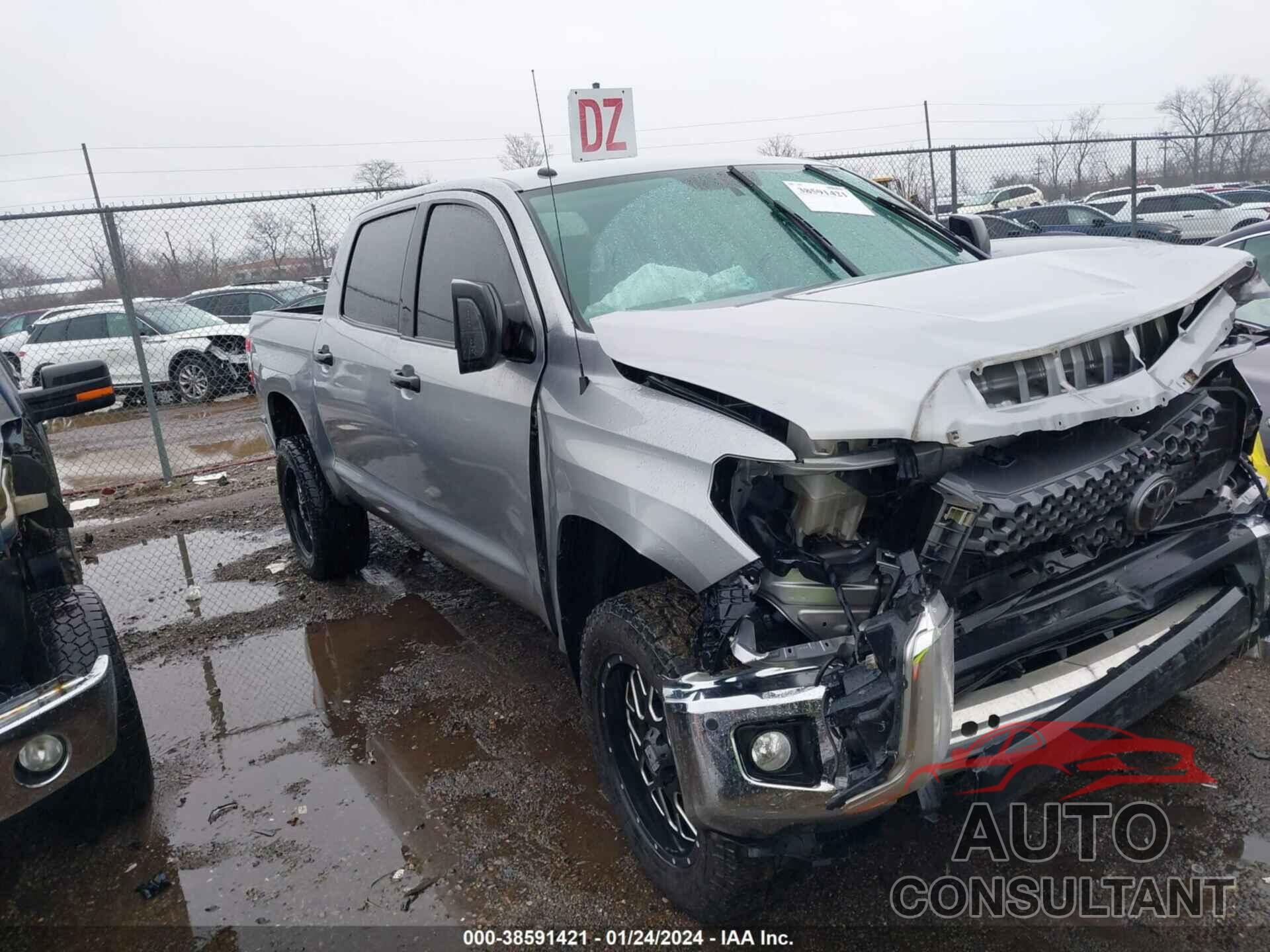 TOYOTA TUNDRA 2016 - 5TFDW5F18GX524933