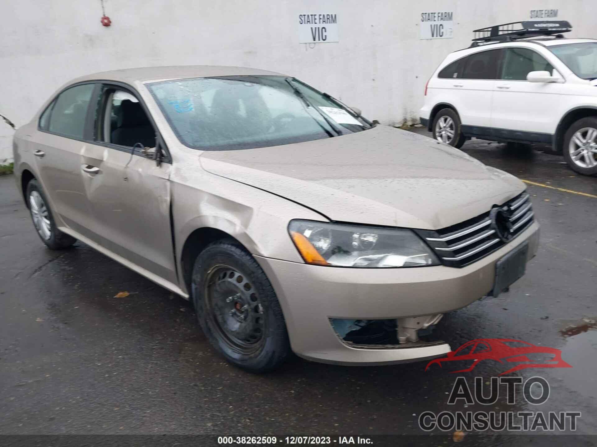 VOLKSWAGEN PASSAT 2015 - 1VWAT7A36FC009111