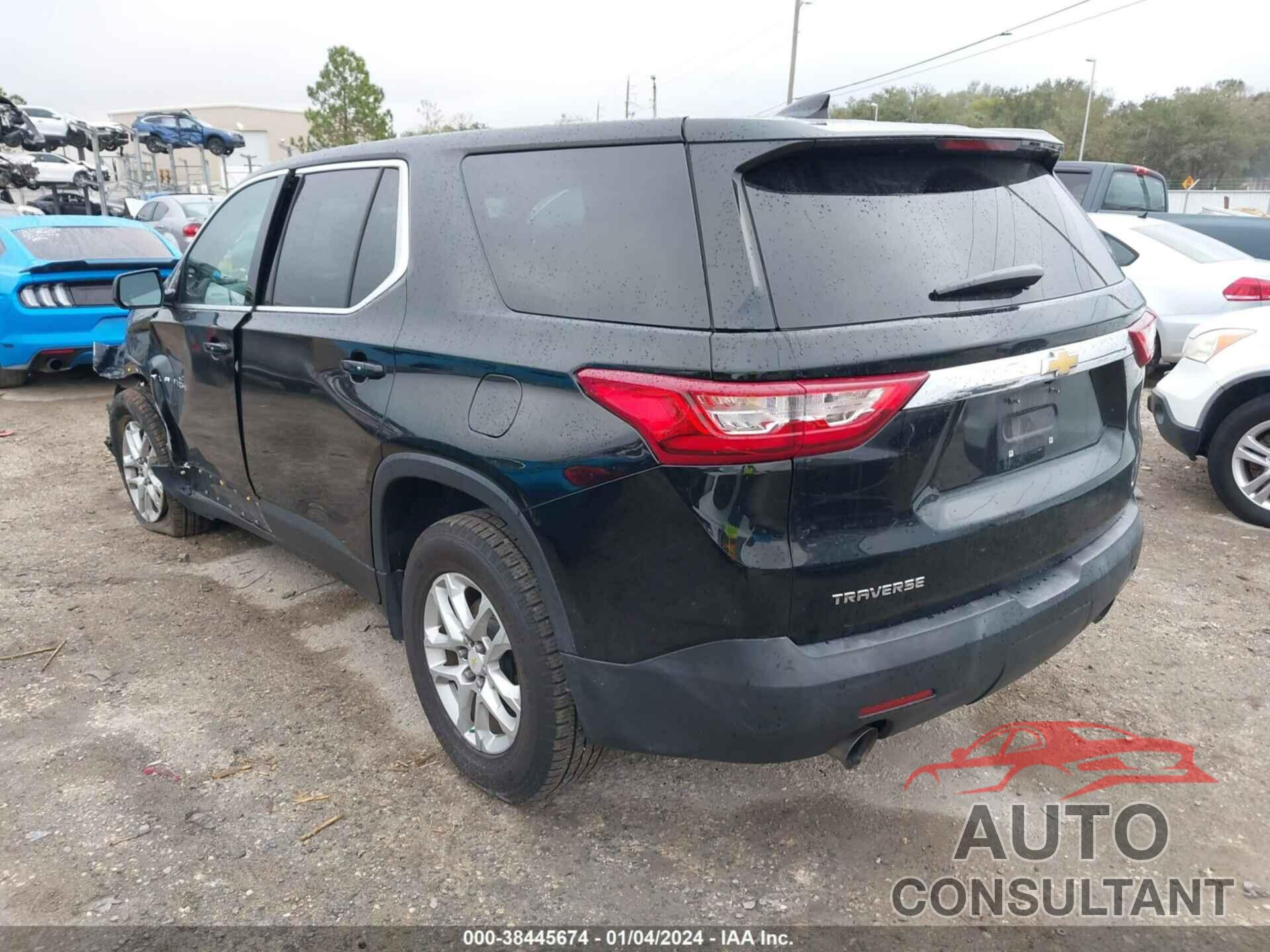 CHEVROLET TRAVERSE 2018 - 1GNERFKW7JJ117853