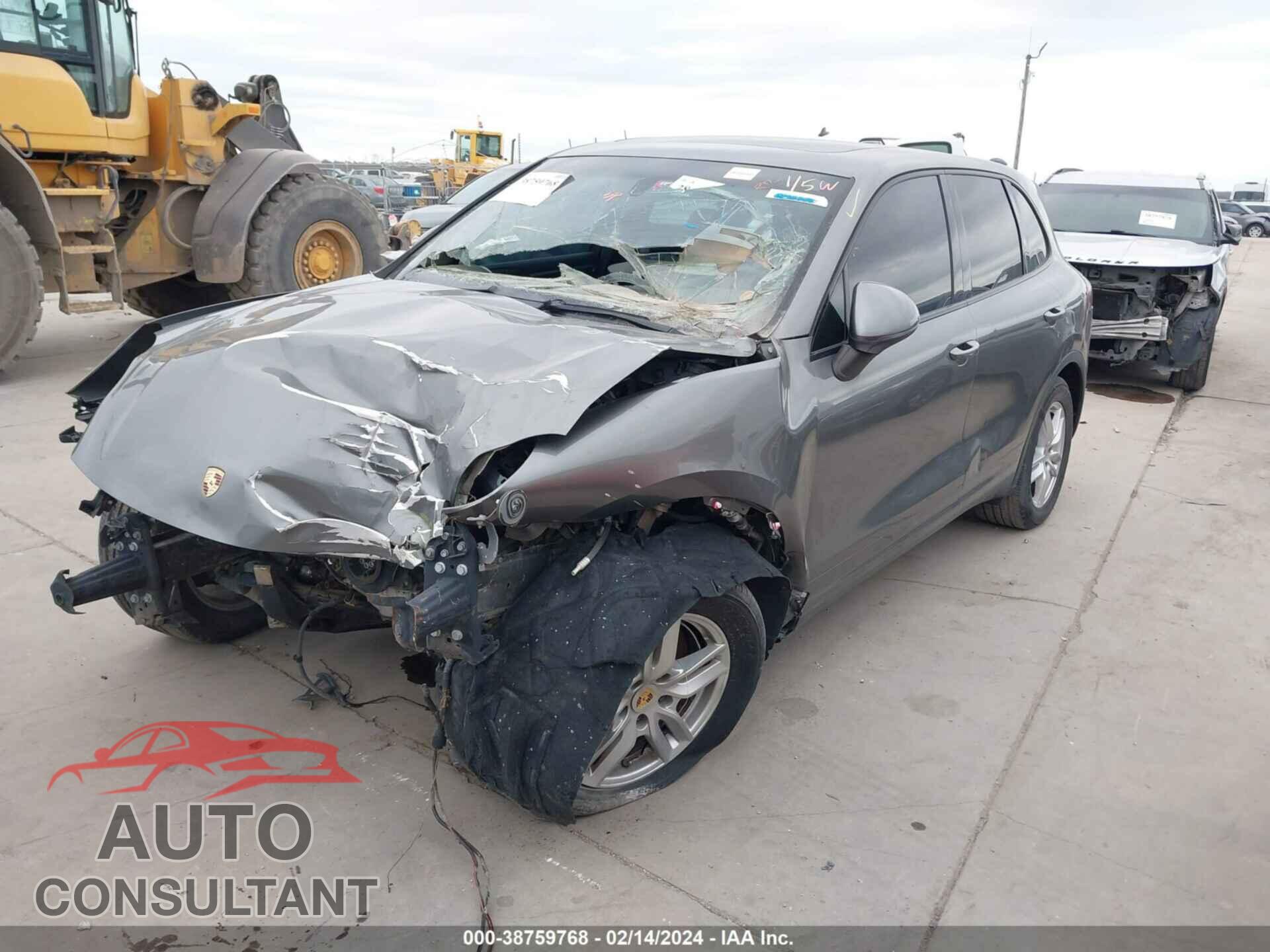 PORSCHE CAYENNE 2016 - WP1AA2A21GKA14631
