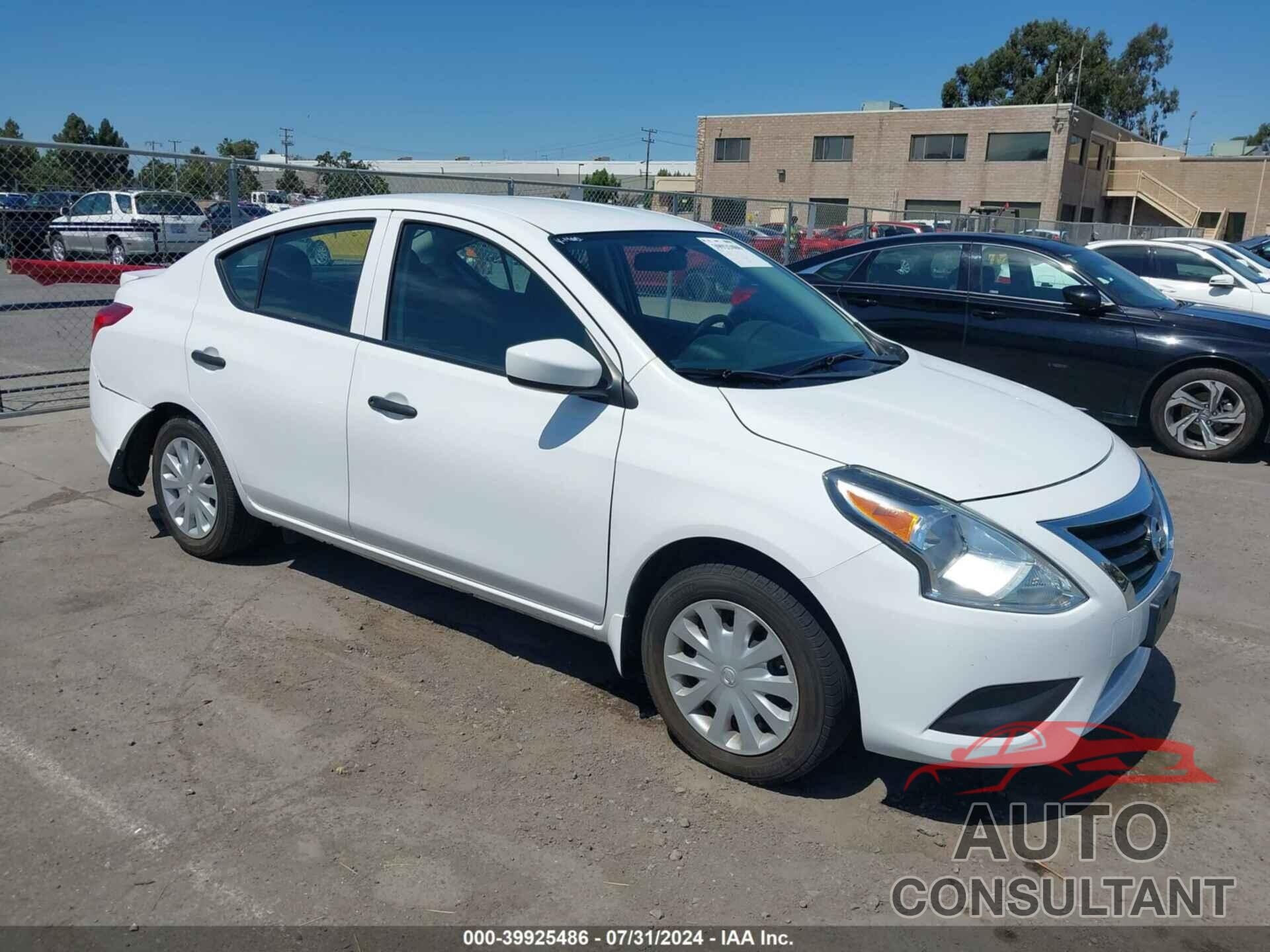 NISSAN VERSA 2018 - 3N1CN7AP0JL838717