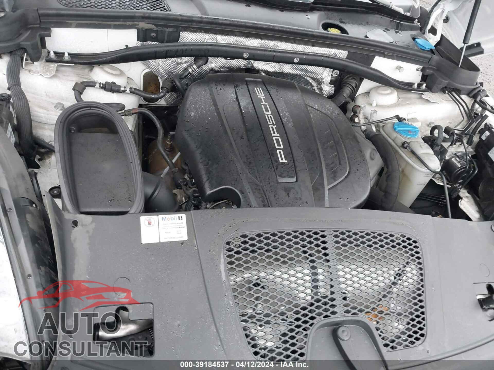 PORSCHE MACAN 2018 - WP1AA2A55JLB01931