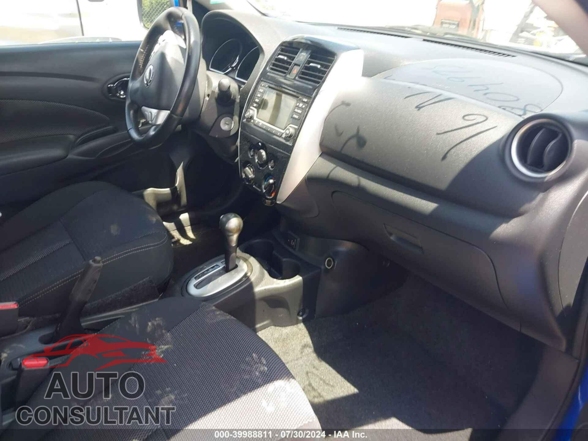 NISSAN VERSA 2017 - 3N1CN7AP3HL804975