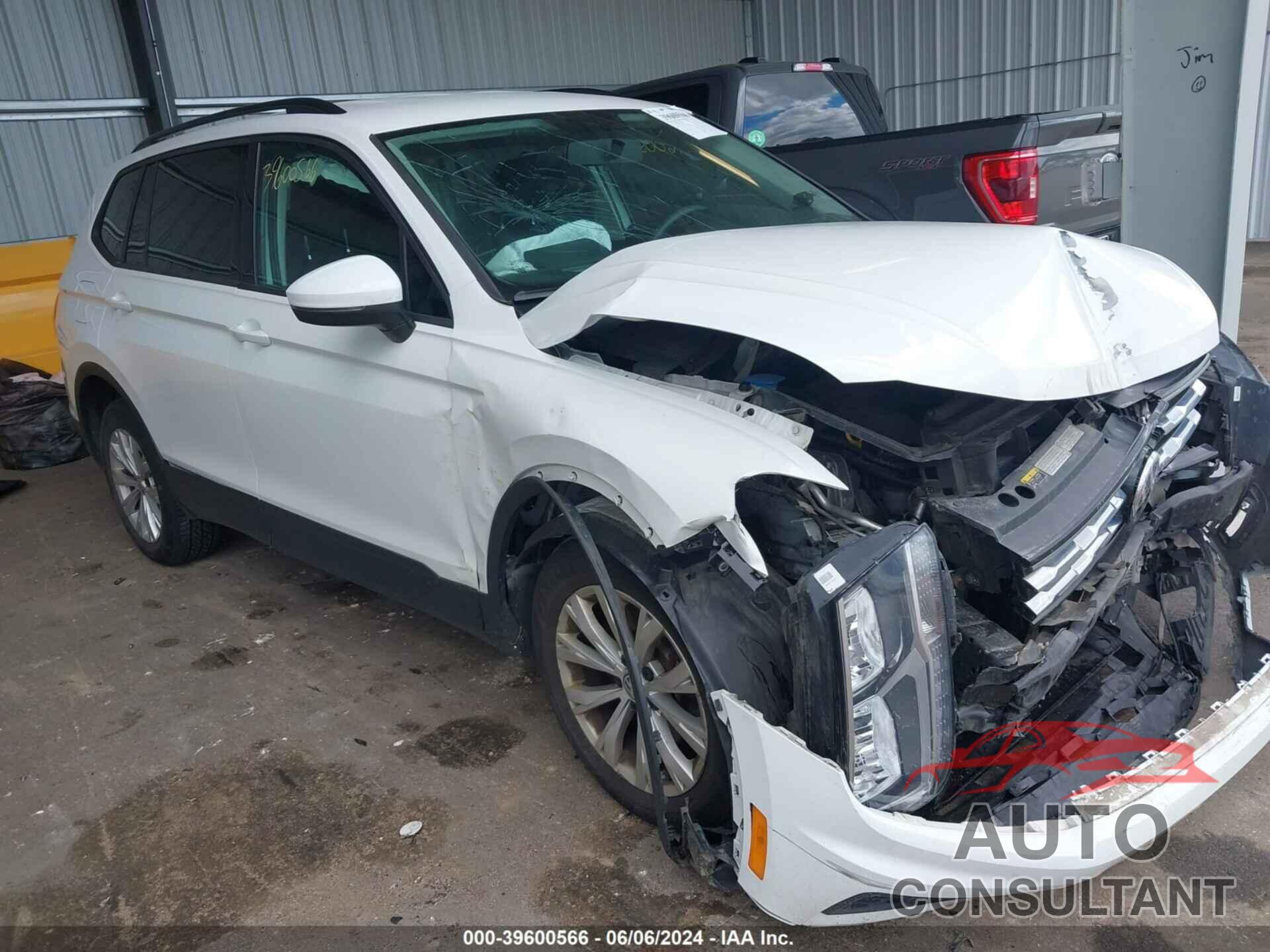 VOLKSWAGEN TIGUAN 2019 - 3VV0B7AX1KM041057