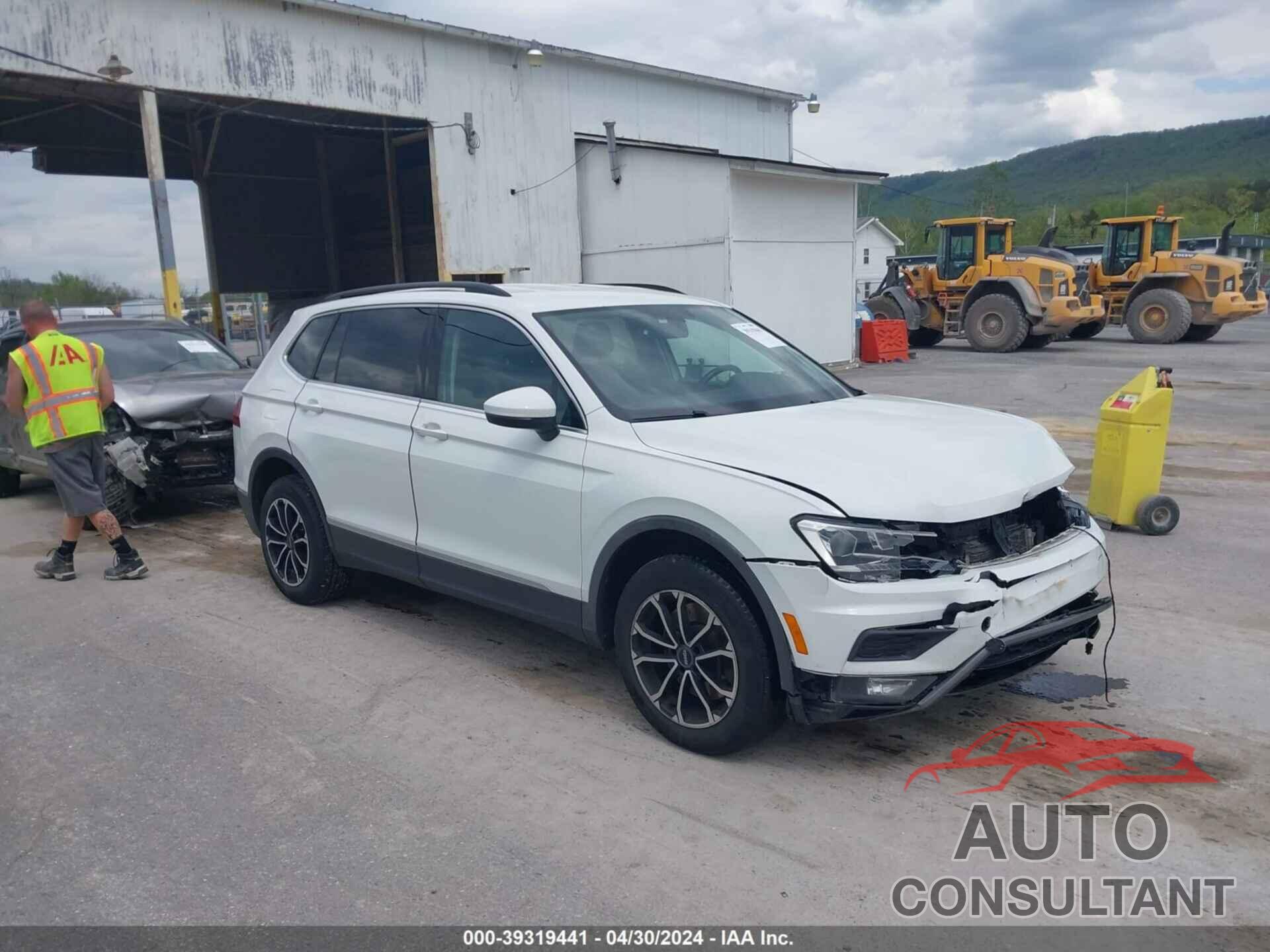 VOLKSWAGEN TIGUAN 2018 - 3VV3B7AX7JM013078