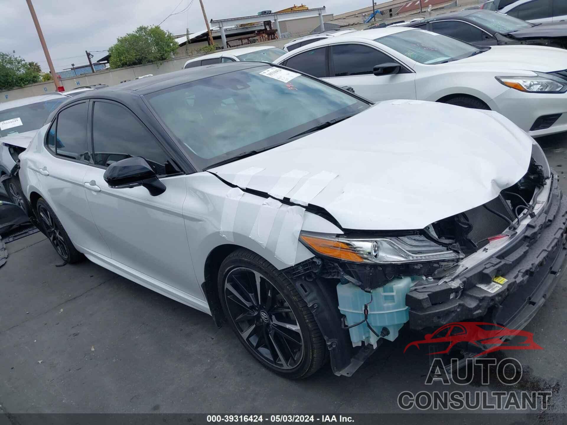 TOYOTA CAMRY 2020 - 4T1KZ1AK8LU038217