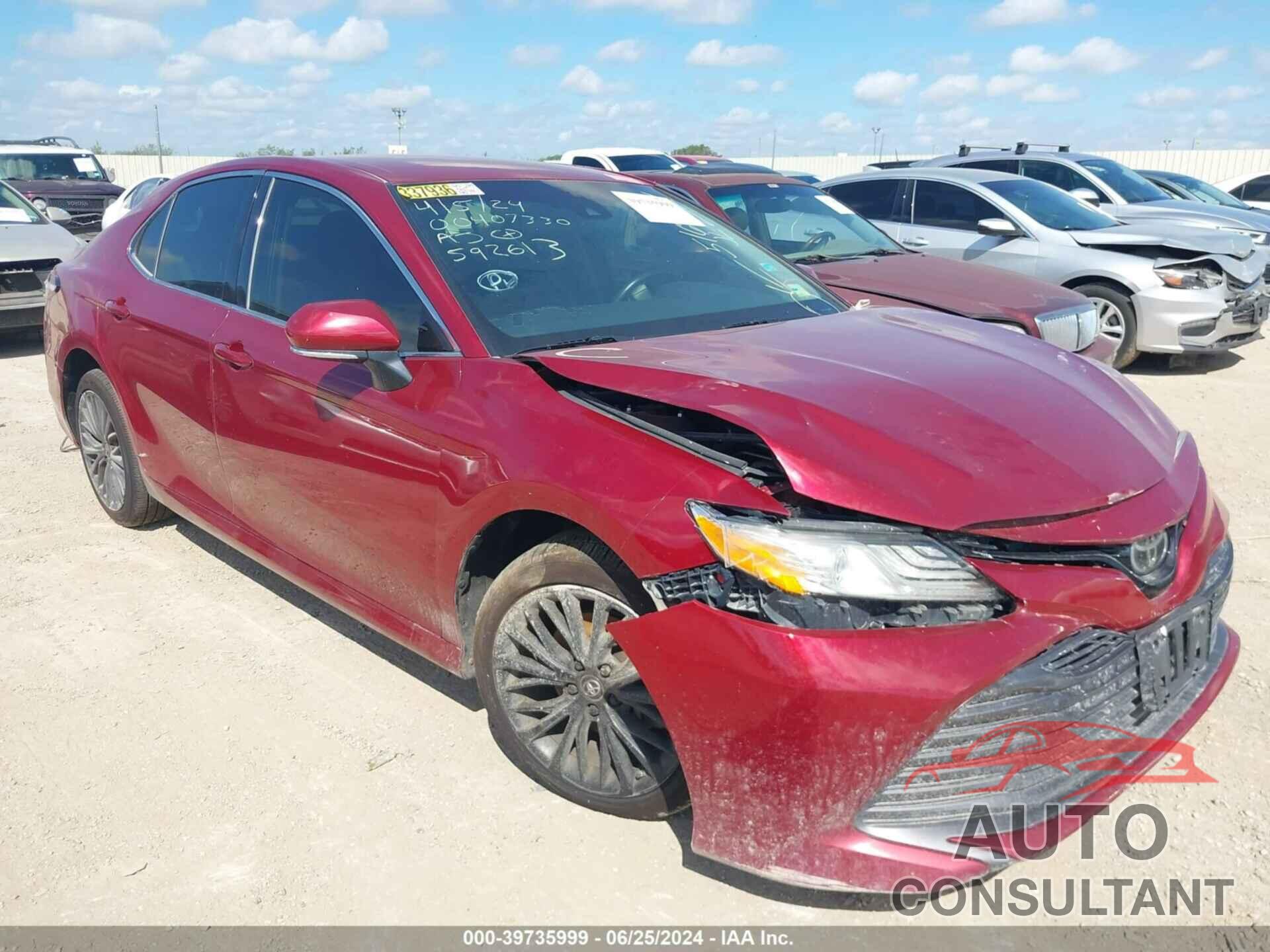 TOYOTA CAMRY 2018 - 4T1B11HKXJU592613