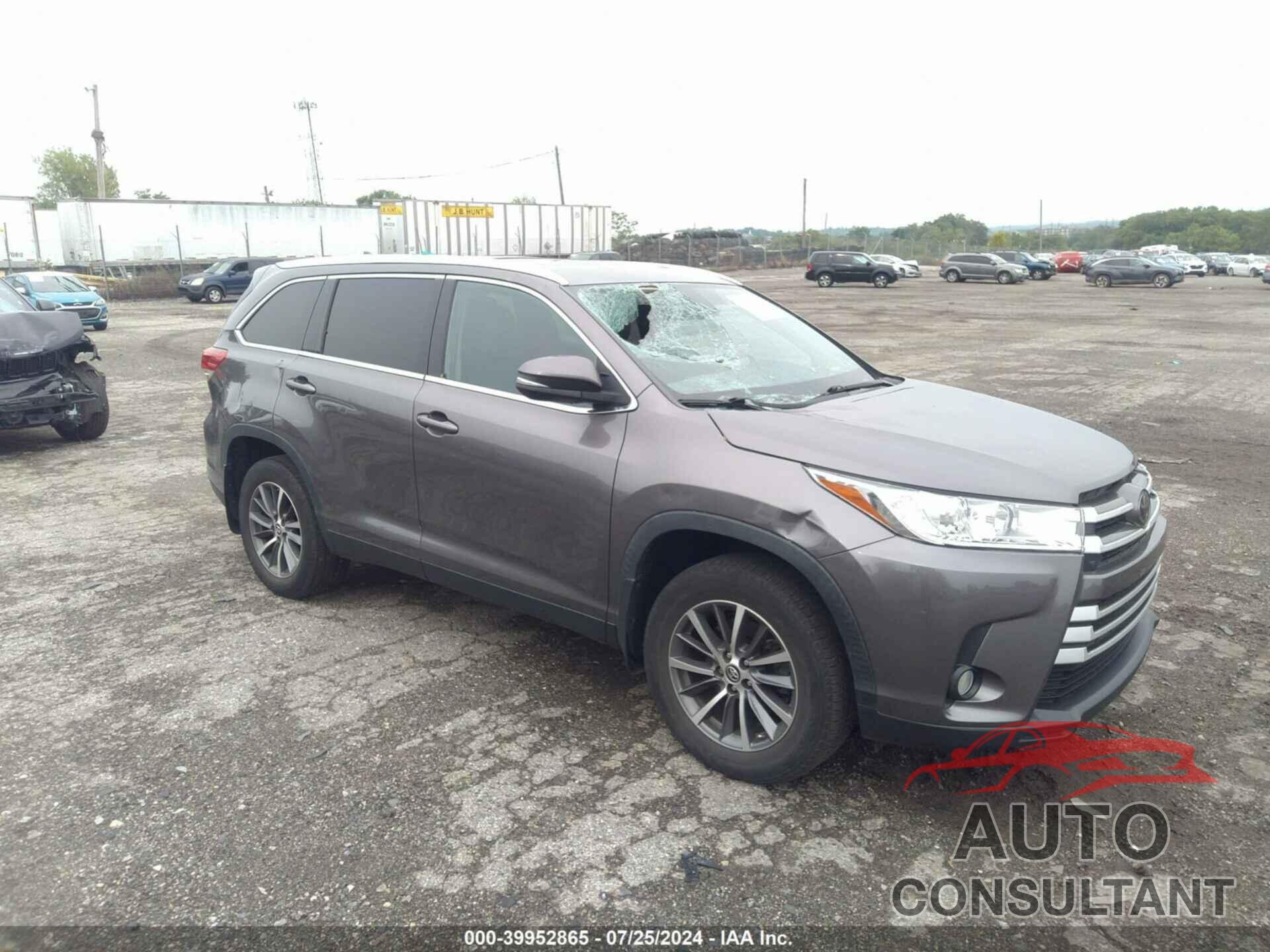 TOYOTA HIGHLANDER 2019 - 5TDJZRFH7KS586918