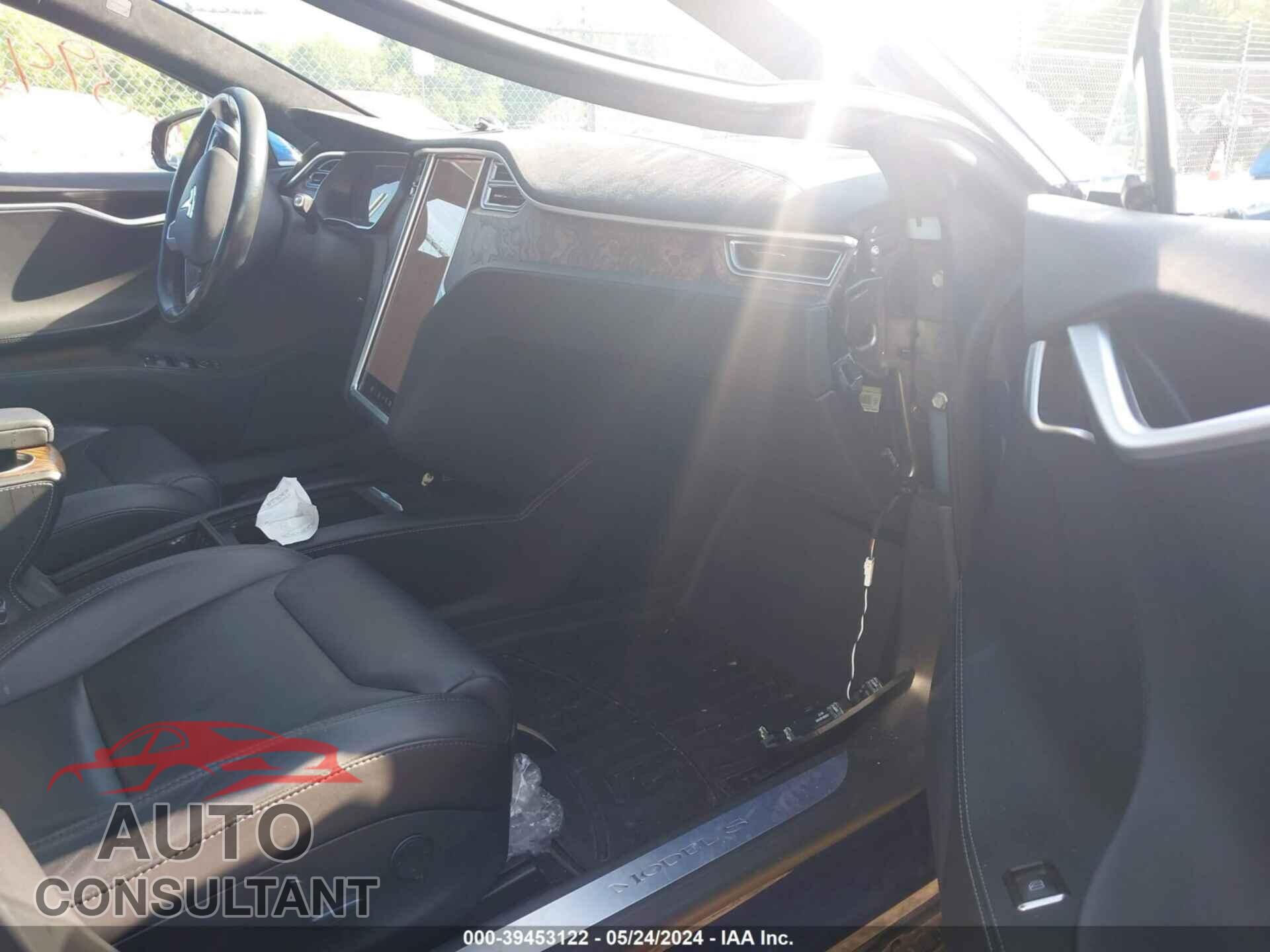 TESLA MODEL S 2017 - 5YJSA1E25HF204408