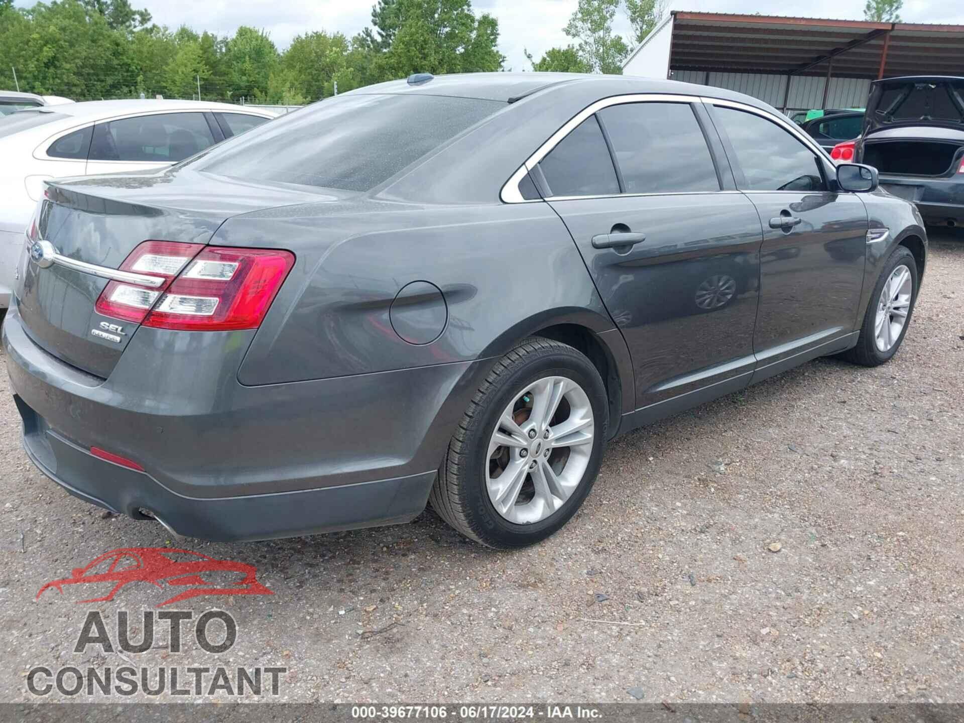 FORD TAURUS 2016 - 1FAHP2E82GG106949