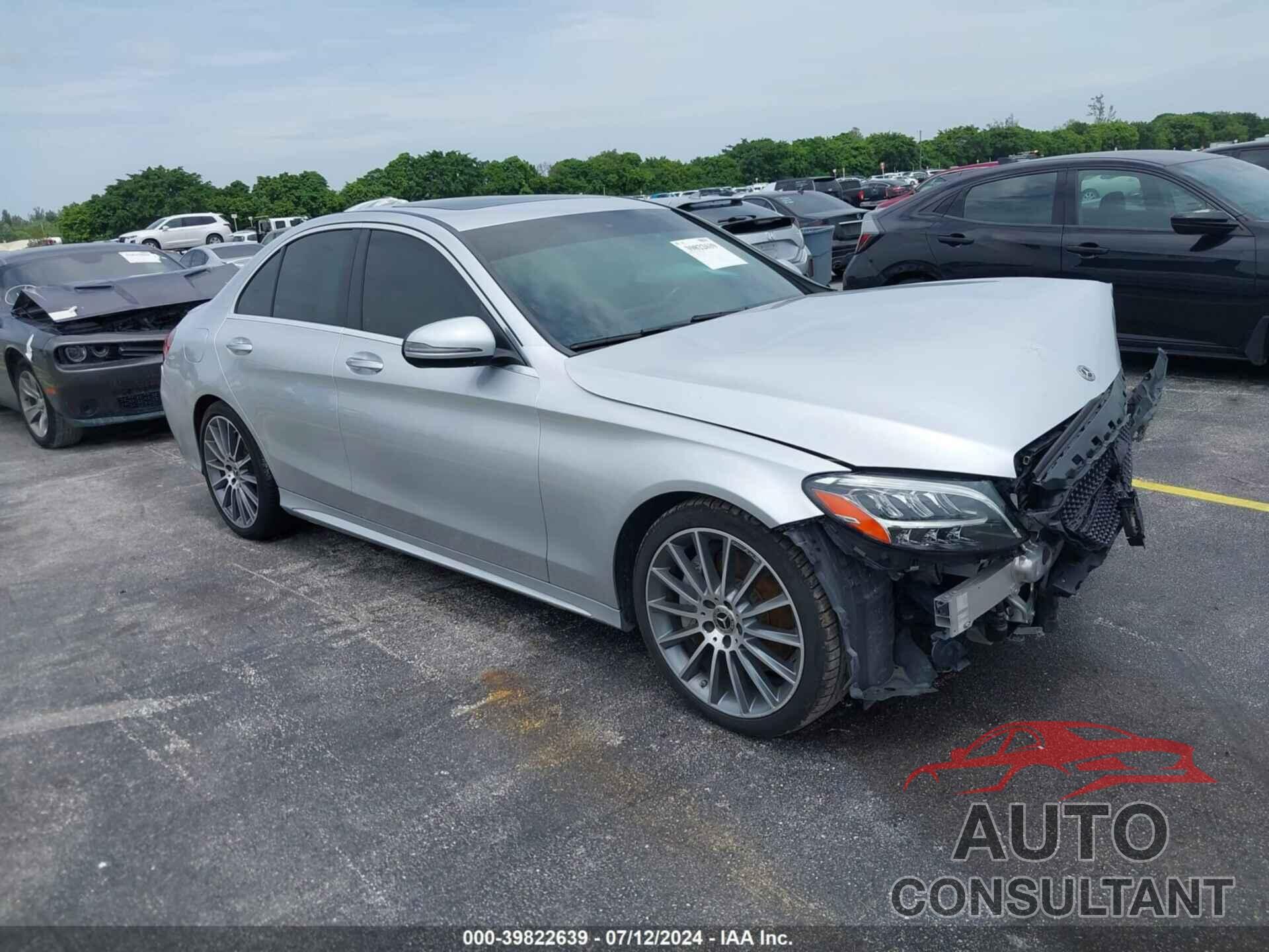 MERCEDES-BENZ C 300 2019 - 55SWF8DB6KU317805