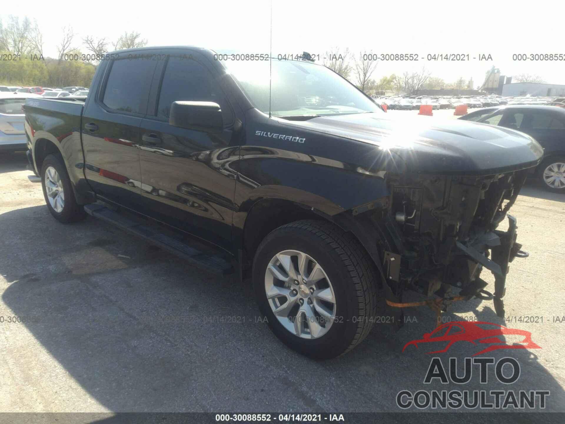 CHEVROLET SILVERADO 1500 2021 - 1GCPYBEH8MZ126559