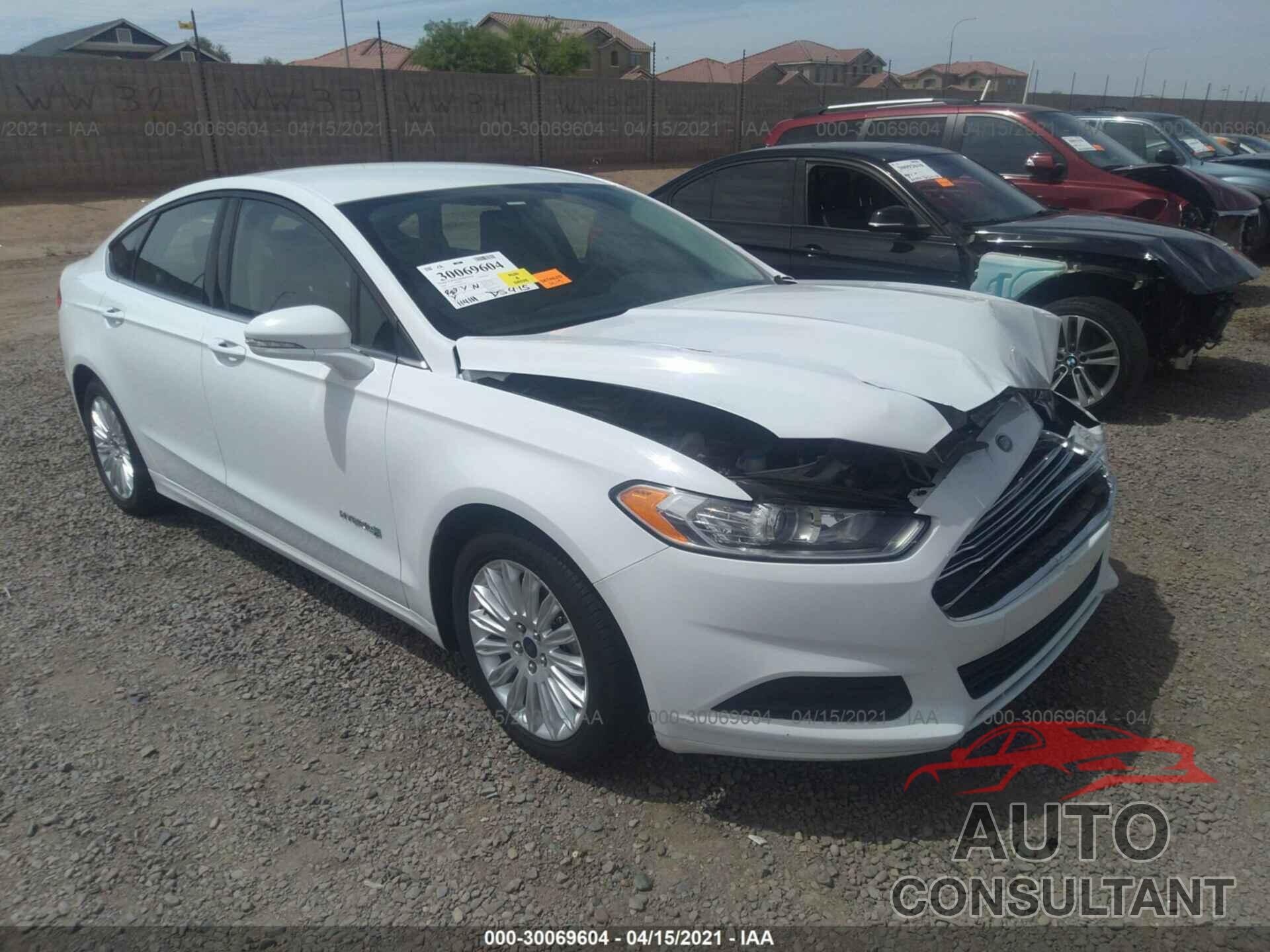 FORD FUSION 2016 - 3FA6P0LU6GR329130
