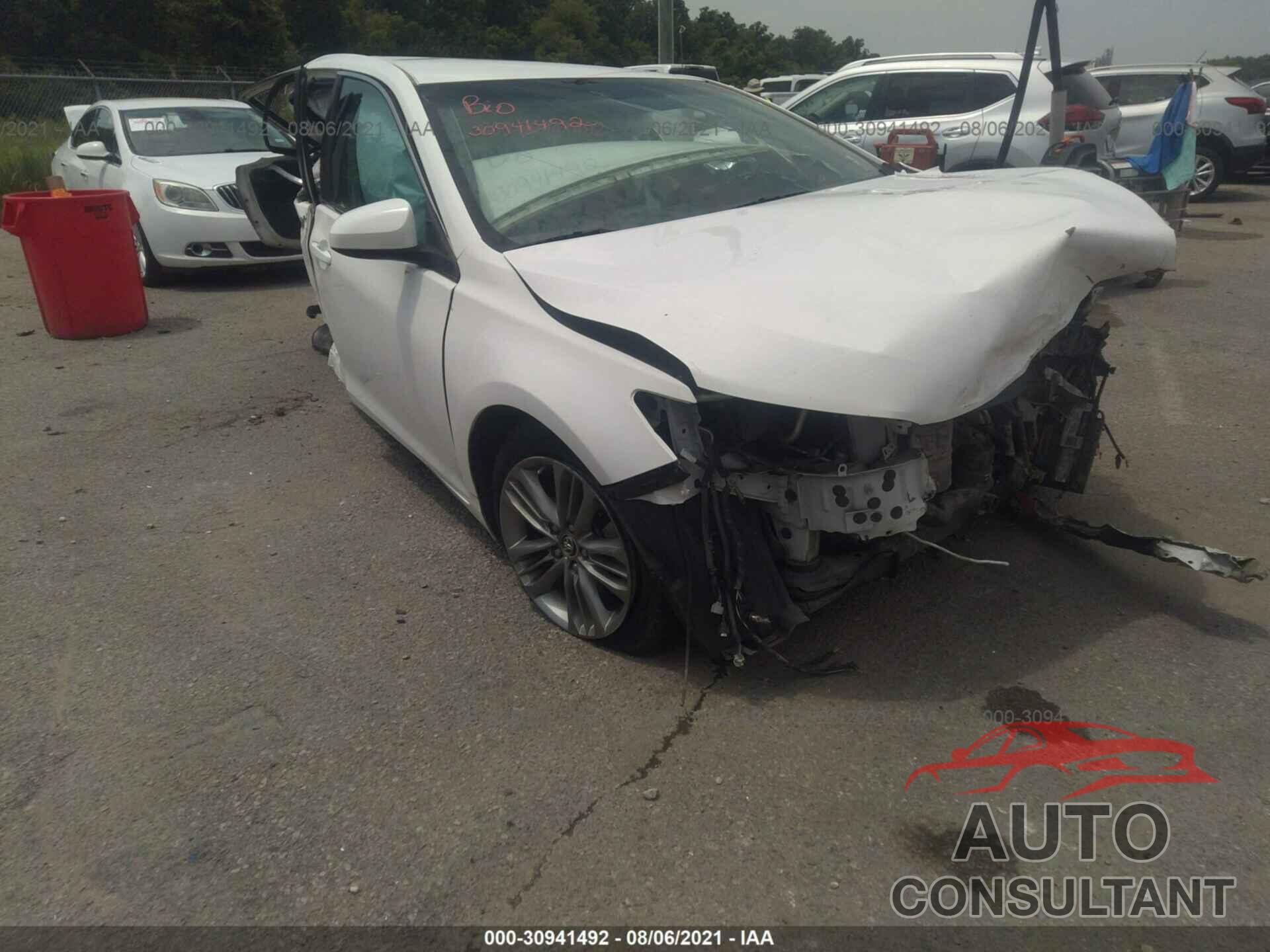 TOYOTA CAMRY 2016 - 4T1BF1FK1GU133533