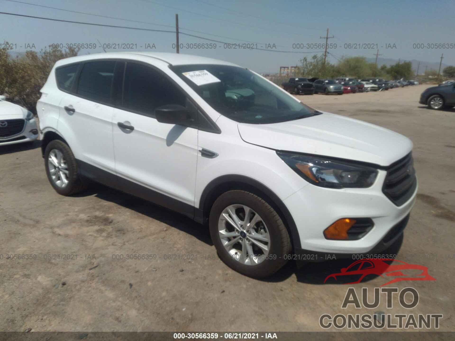 FORD ESCAPE 2018 - 1FMCU0F77JUB44575