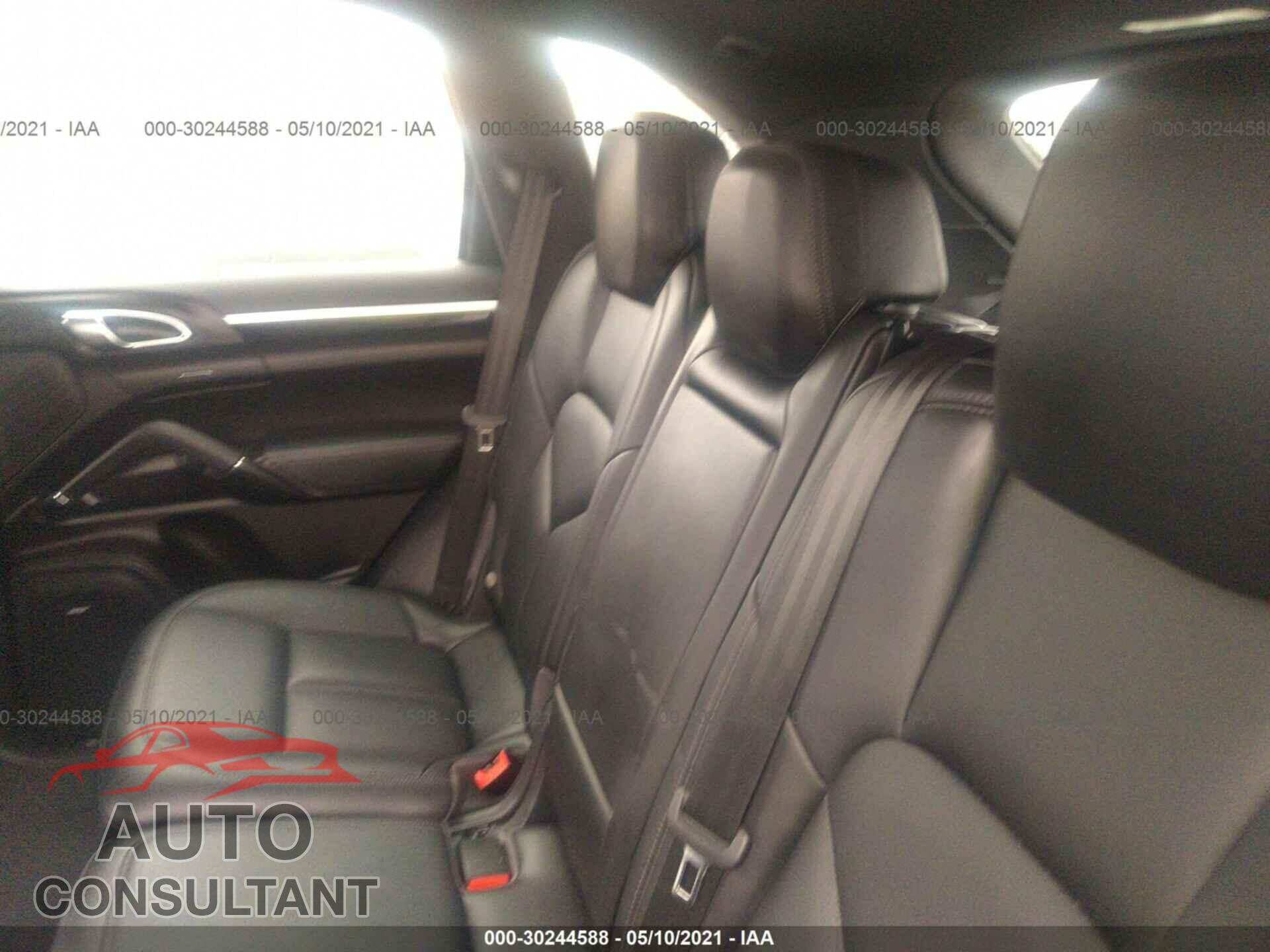 PORSCHE CAYENNE 2016 - WP1AB2A27GLA93780