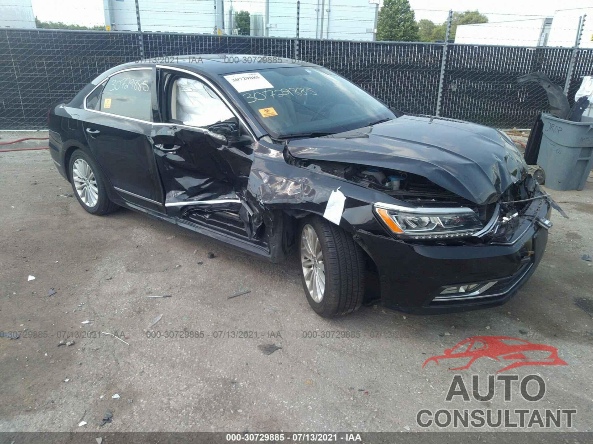VOLKSWAGEN PASSAT 2017 - 1VWBT7A37HC017502