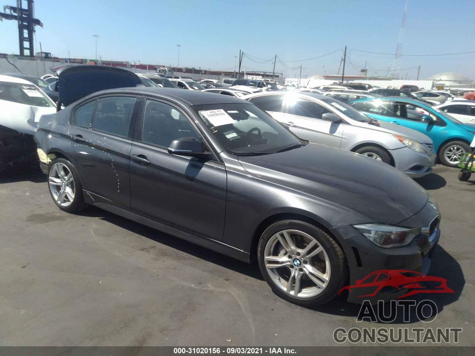 BMW 3 SERIES 2017 - WBA8B9G58HNU49358