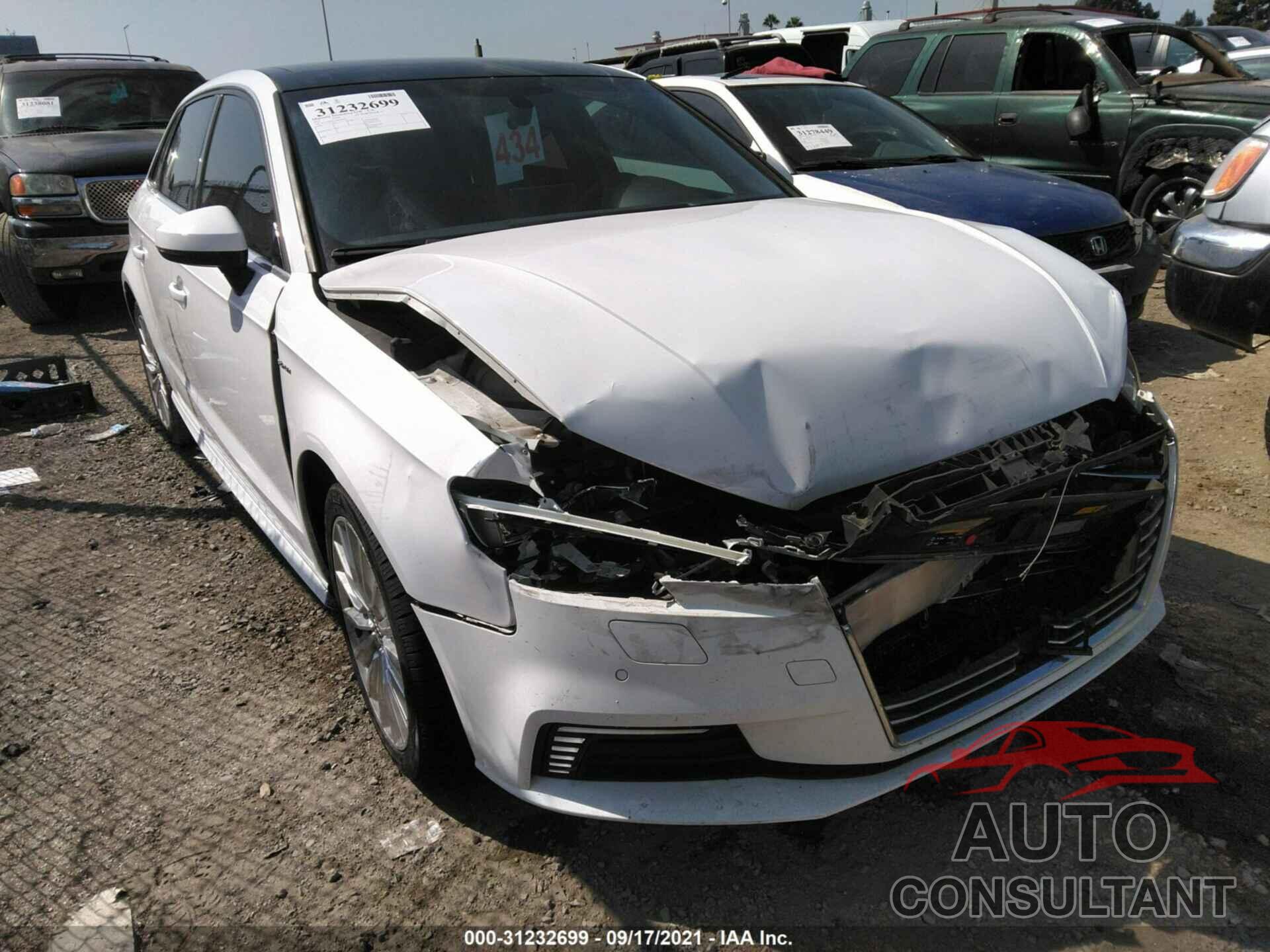 AUDI A3 SPORTBACK E-TRON 2017 - WAUTPBFF1HA064907