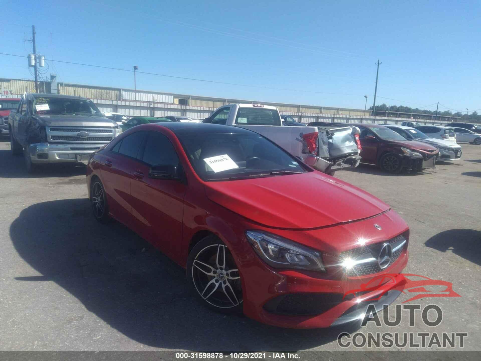 MERCEDES-BENZ CLA 2018 - WDDSJ4EB5JN642862