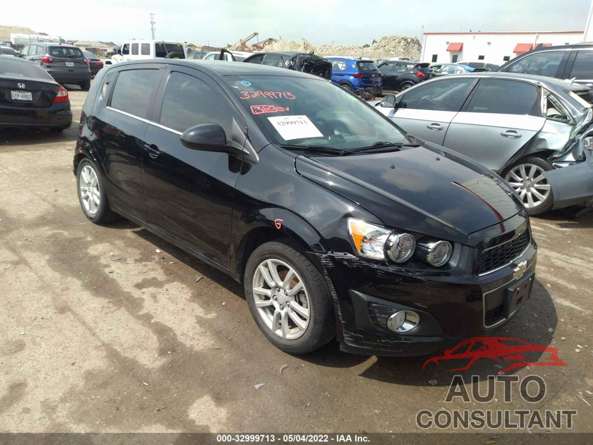 CHEVROLET SONIC 2016 - 1G1JC6SH4G4165529