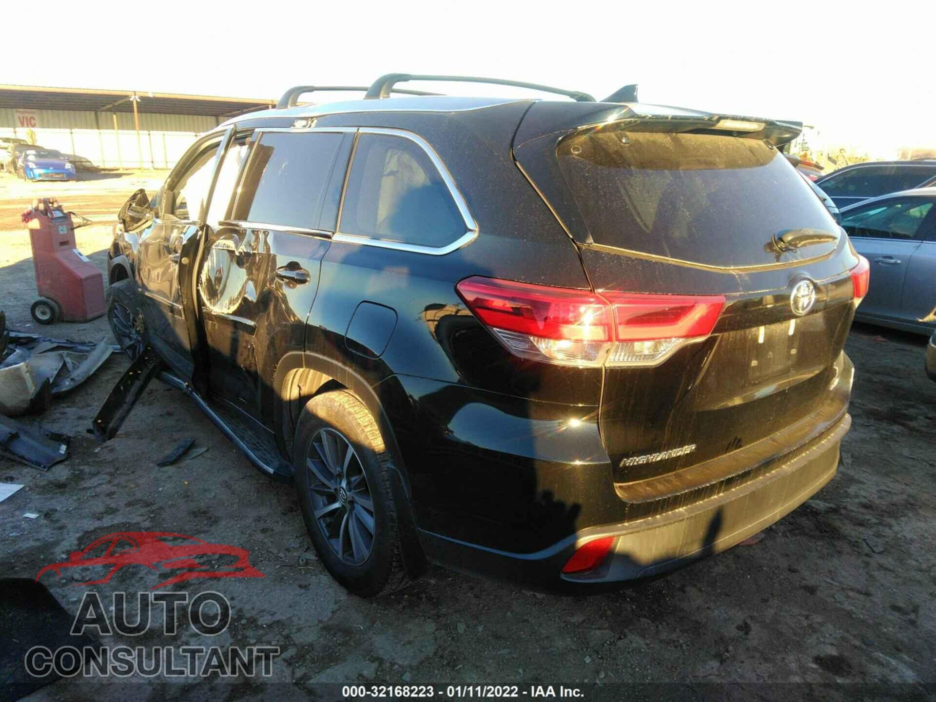TOYOTA HIGHLANDER 2017 - 5TDKZRFH9HS193211