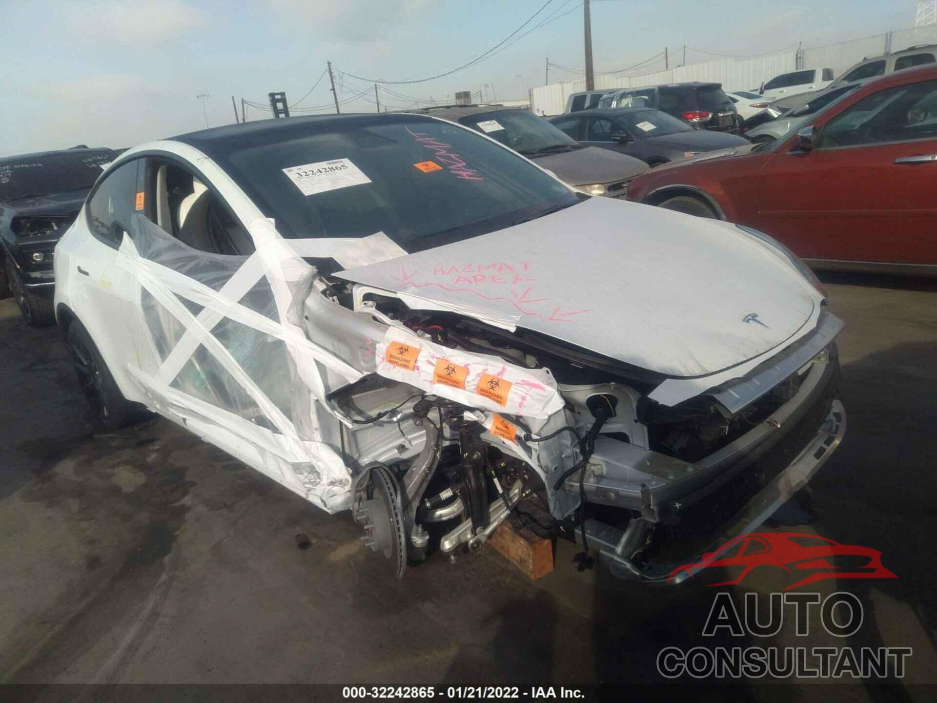 TESLA MODEL Y 2020 - 5YJYGDEE5LF056175