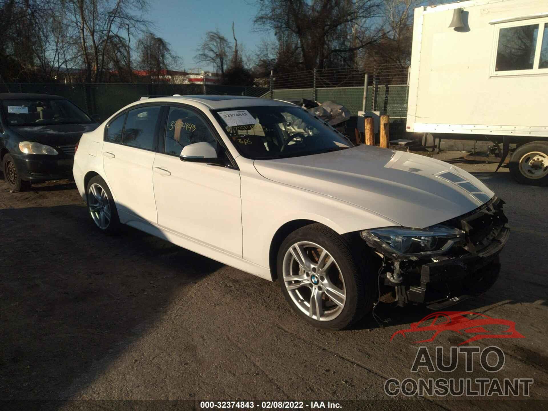 BMW 3 SERIES 2016 - WBA8E3G52GNU04483