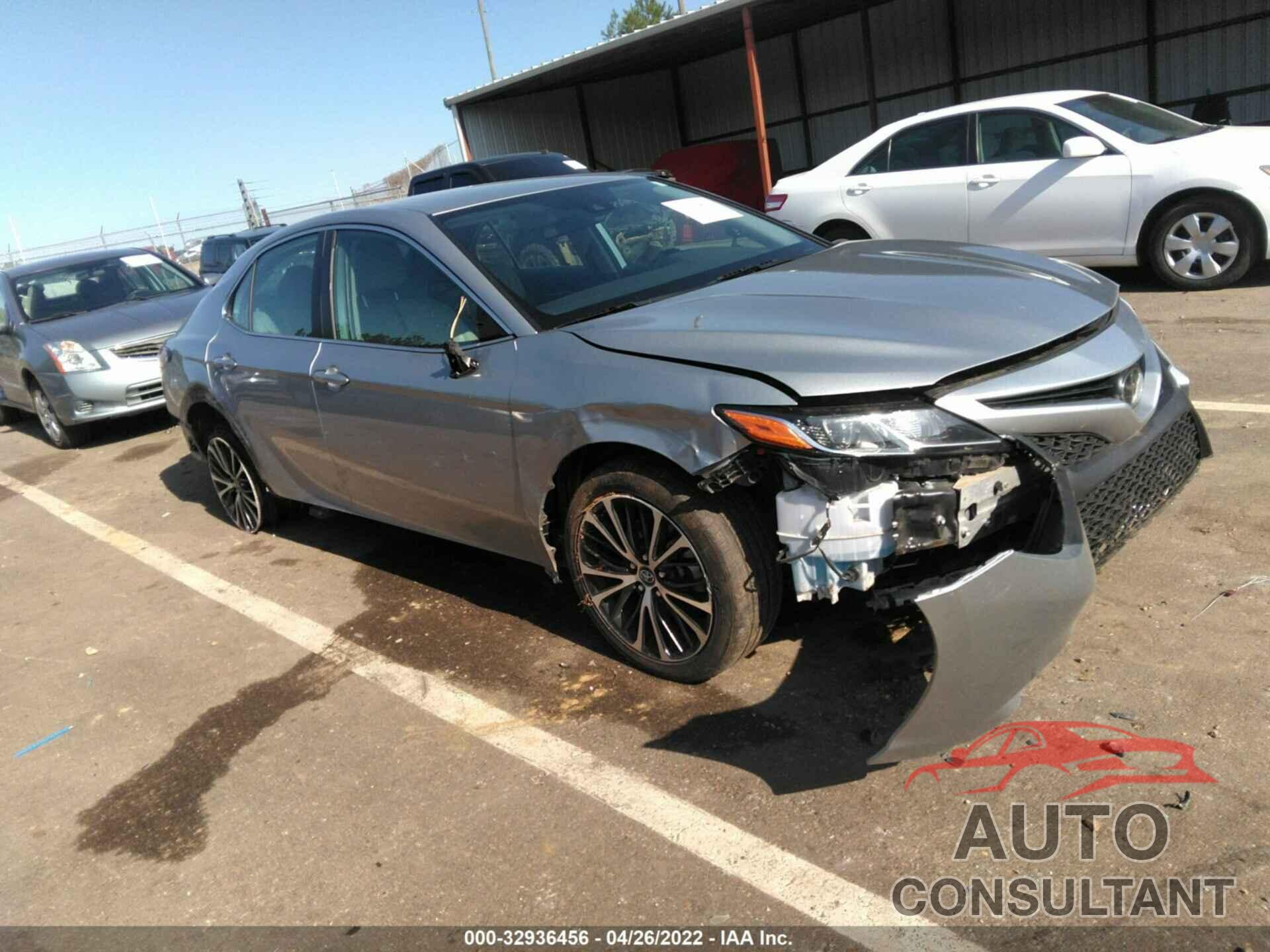 TOYOTA CAMRY 2019 - 4T1B11HK8KU209818