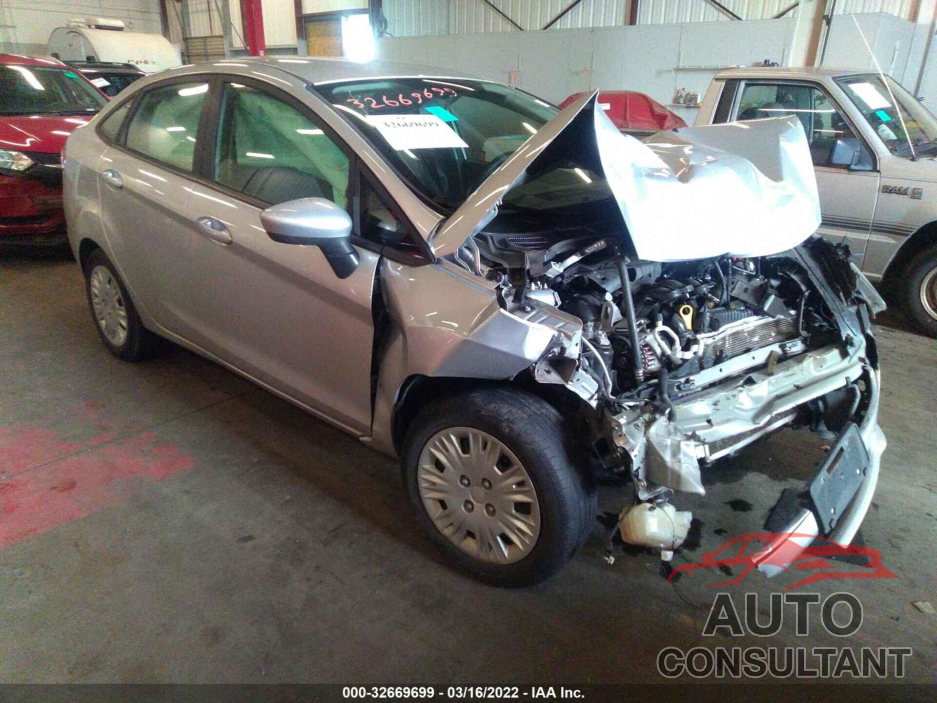 FORD FIESTA 2018 - 3FADP4AJ1JM135441