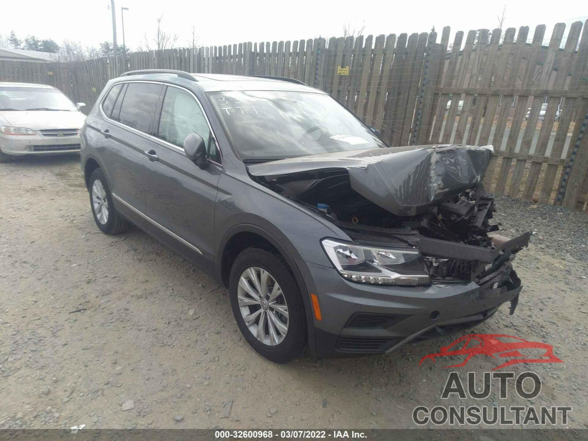 VOLKSWAGEN TIGUAN 2018 - 3VV2B7AX6JM099091