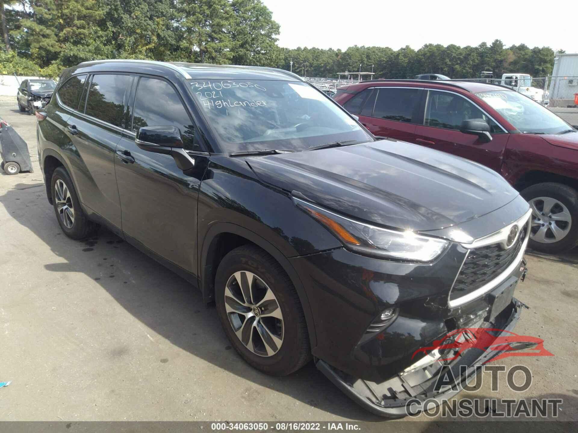 TOYOTA HIGHLANDER 2021 - 5TDHZRBH5MS546425