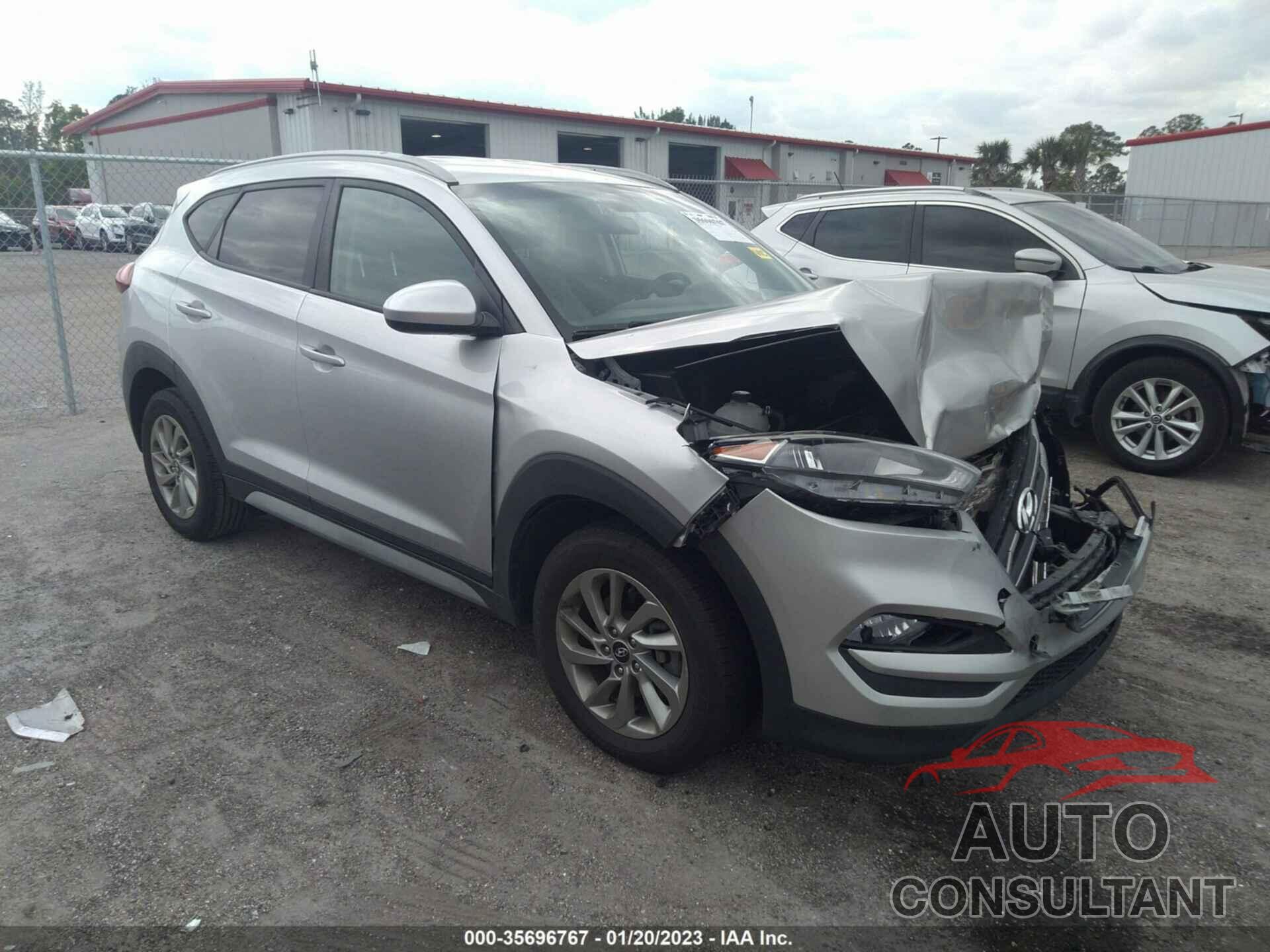 HYUNDAI TUCSON 2018 - KM8J33A41JU713817