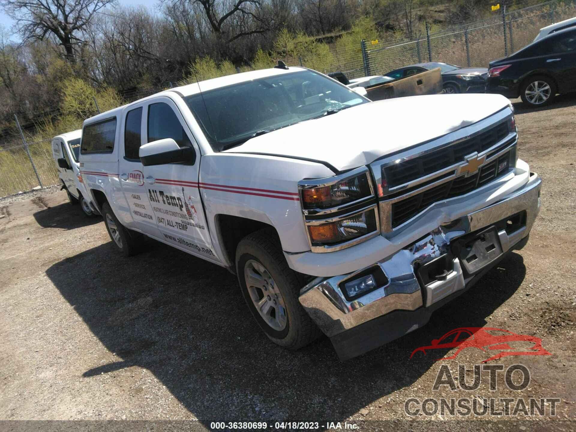 CHEVROLET SILVERADO 1500 2015 - 1GCVKREC5FZ448147