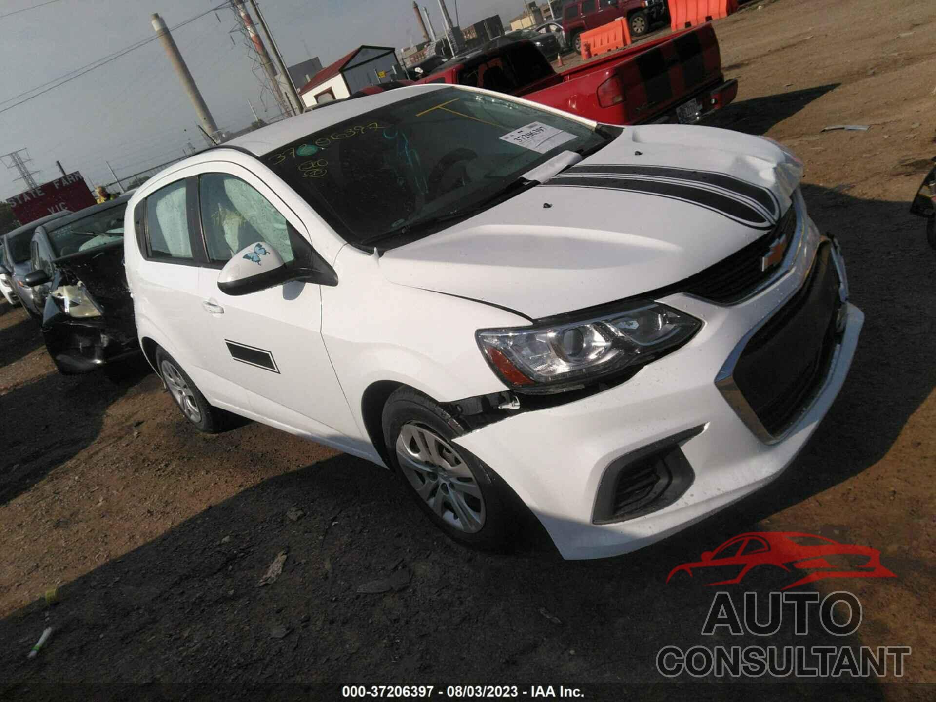 CHEVROLET SONIC 2017 - 1G1JG6SG2H4172136