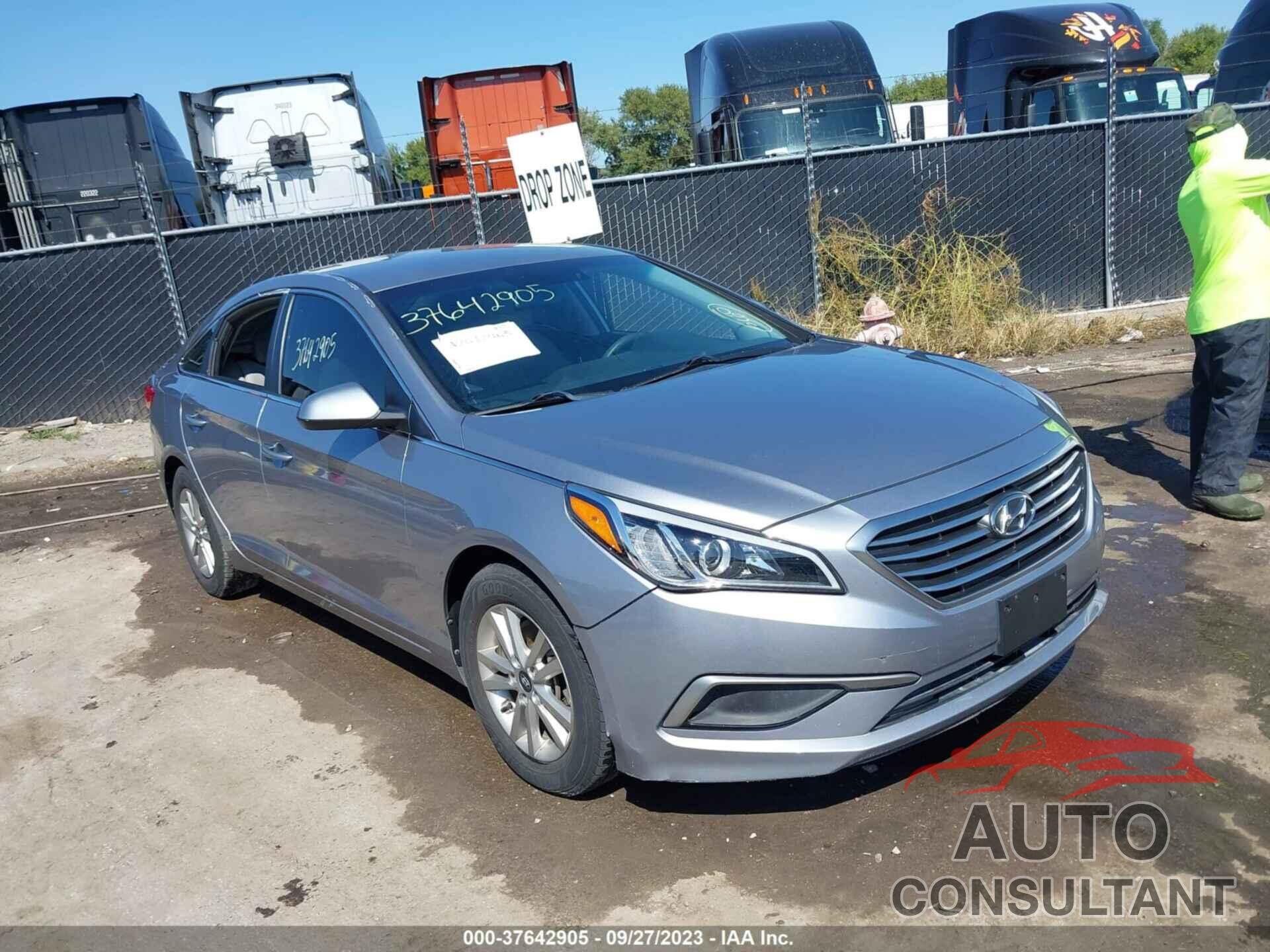 HYUNDAI SONATA 2016 - 5NPE24AFXGH383095