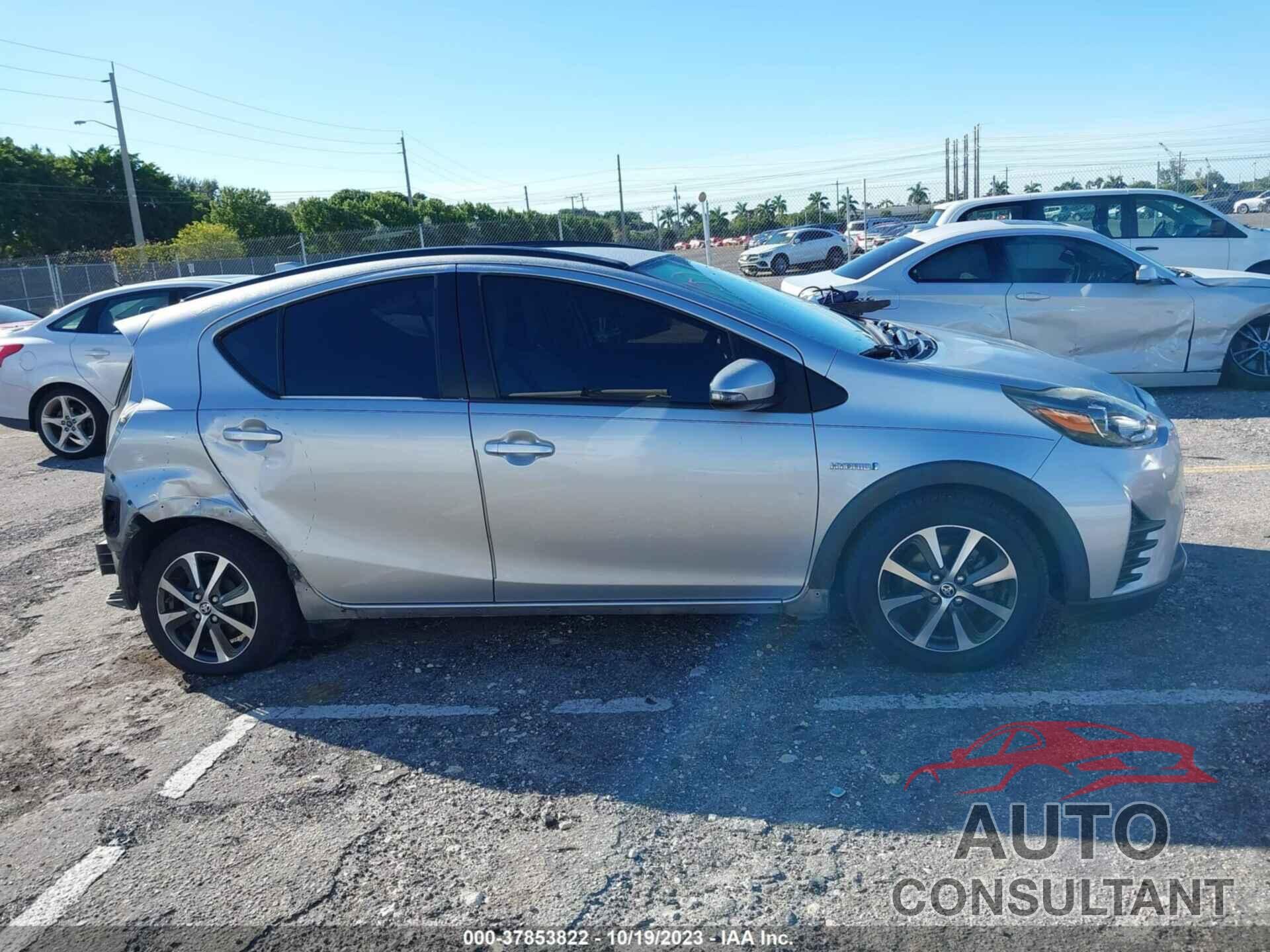 TOYOTA PRIUS C 2018 - JTDKDTB37J1602248