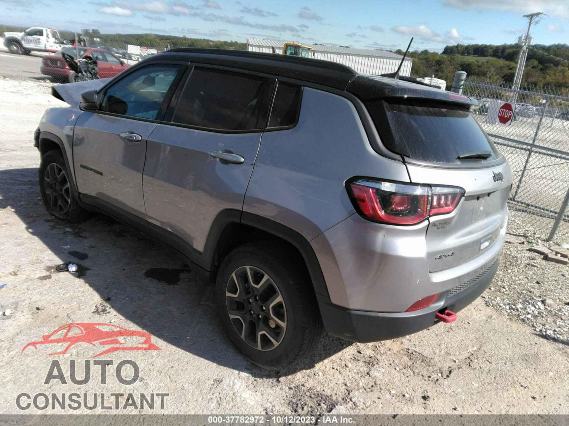 JEEP COMPASS 2019 - 3C4NJDDB8KT740083