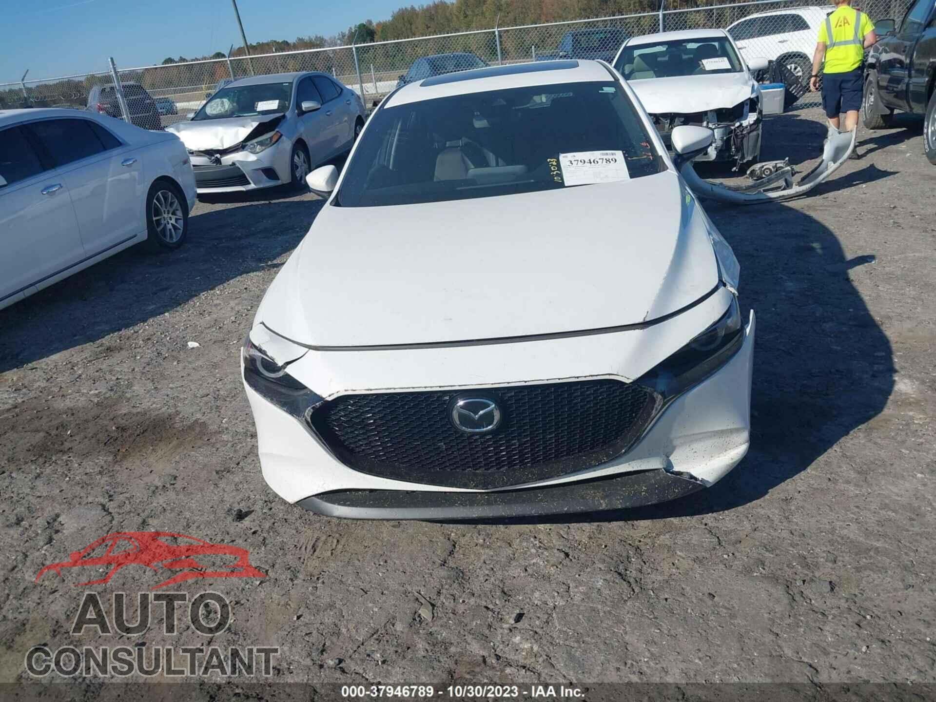 MAZDA MAZDA3 HATCHBACK 2021 - JM1BPBML8M1401655