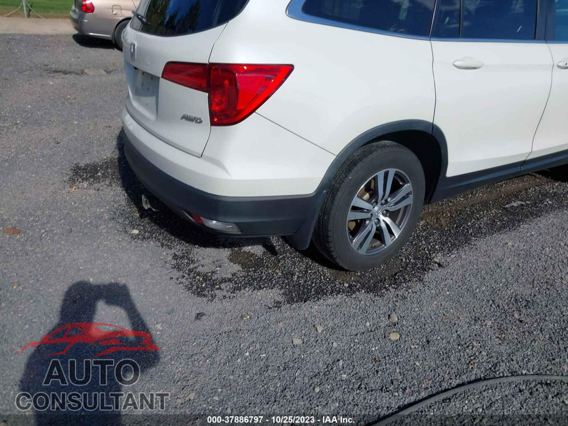 HONDA PILOT 2017 - 5FNYF6H71HB070223